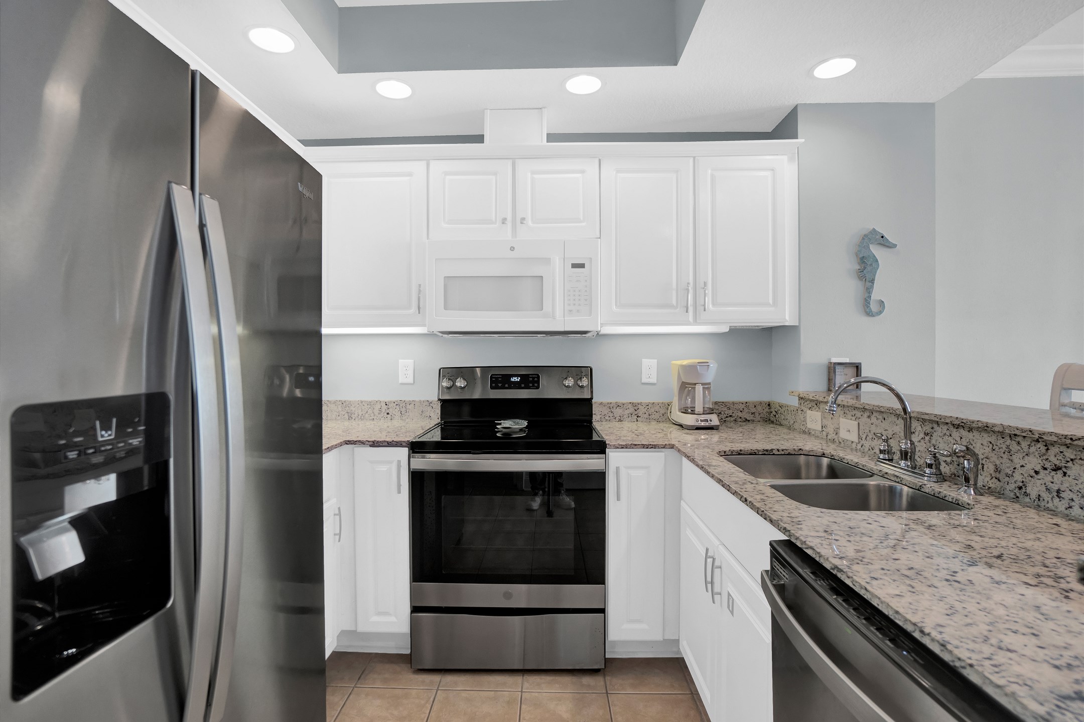 Crystal Shores 402 4