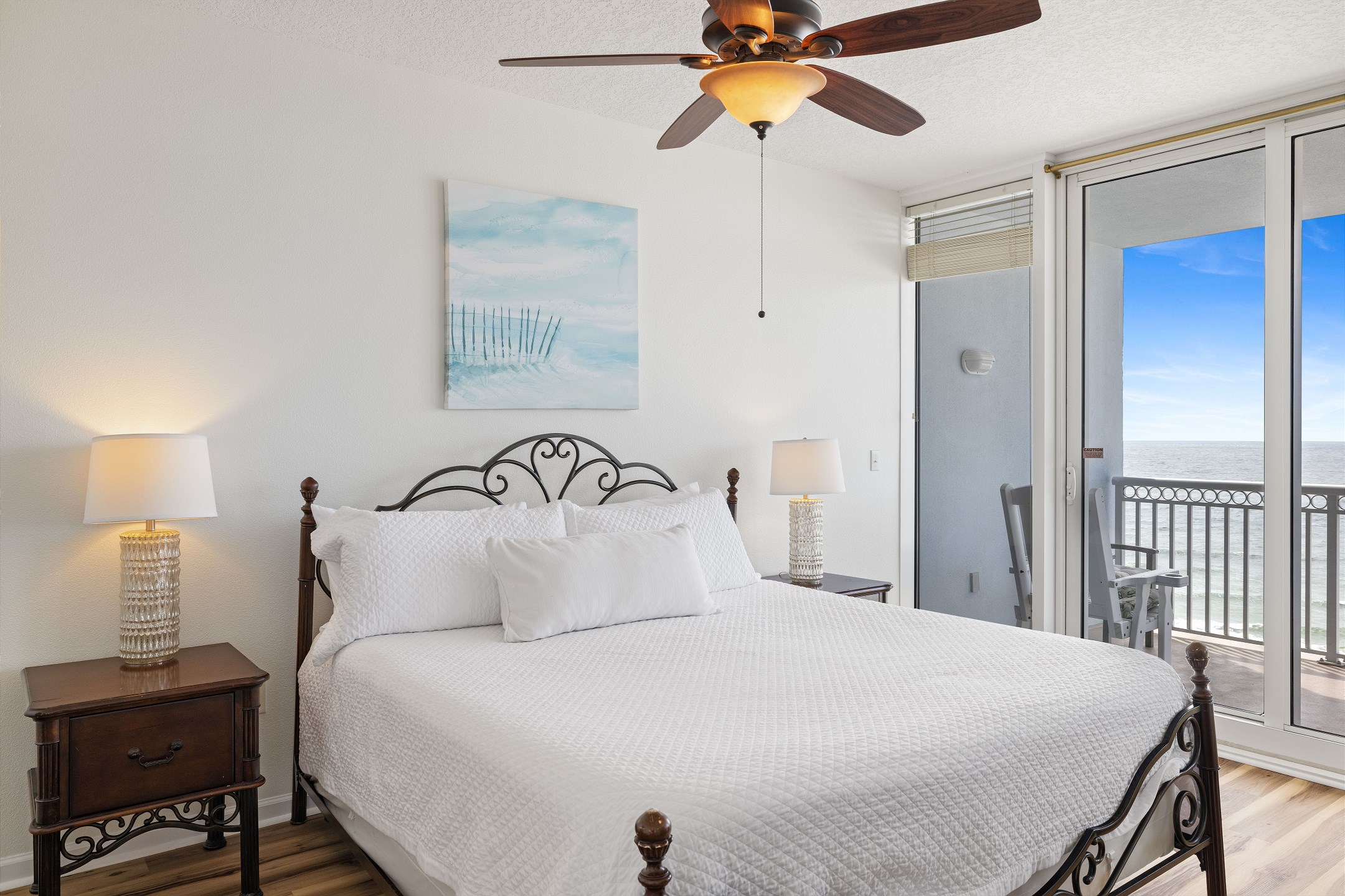 The Colonnades 903 5