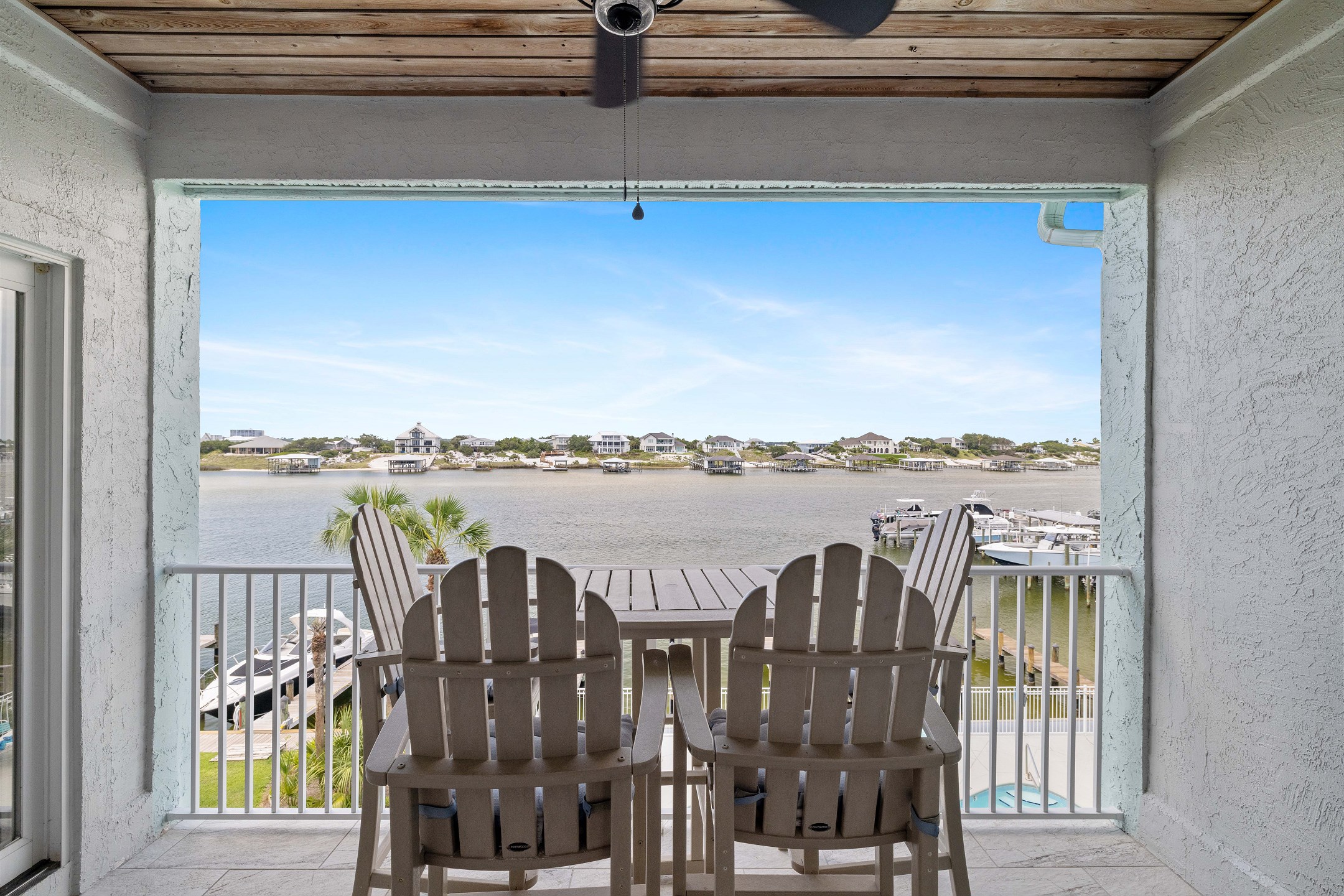 Dolphin Harbor 3C 2