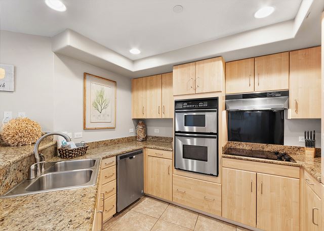 Island Tower 1702 | Photo 3