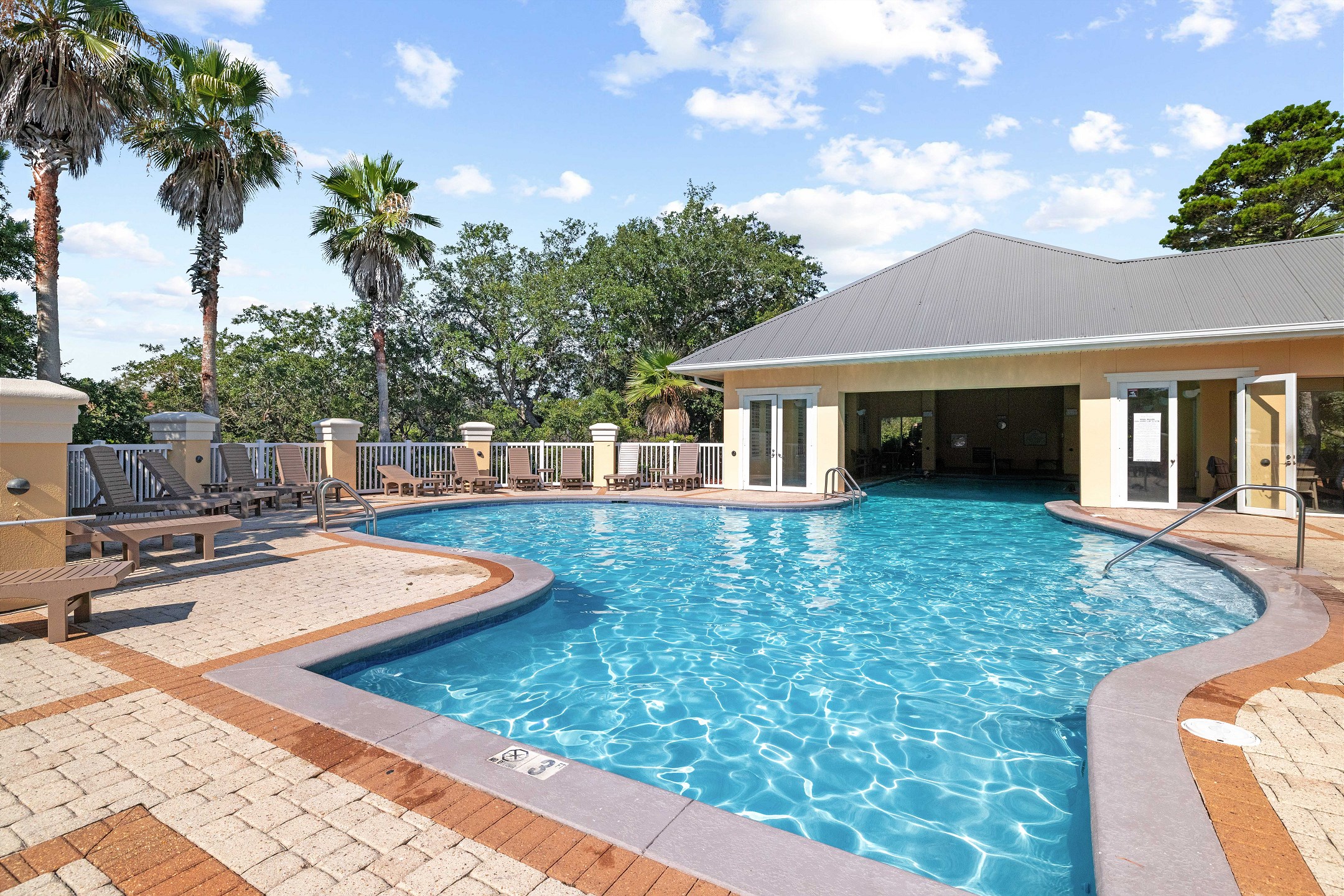 Martinique Vitamin Sea 10C 3