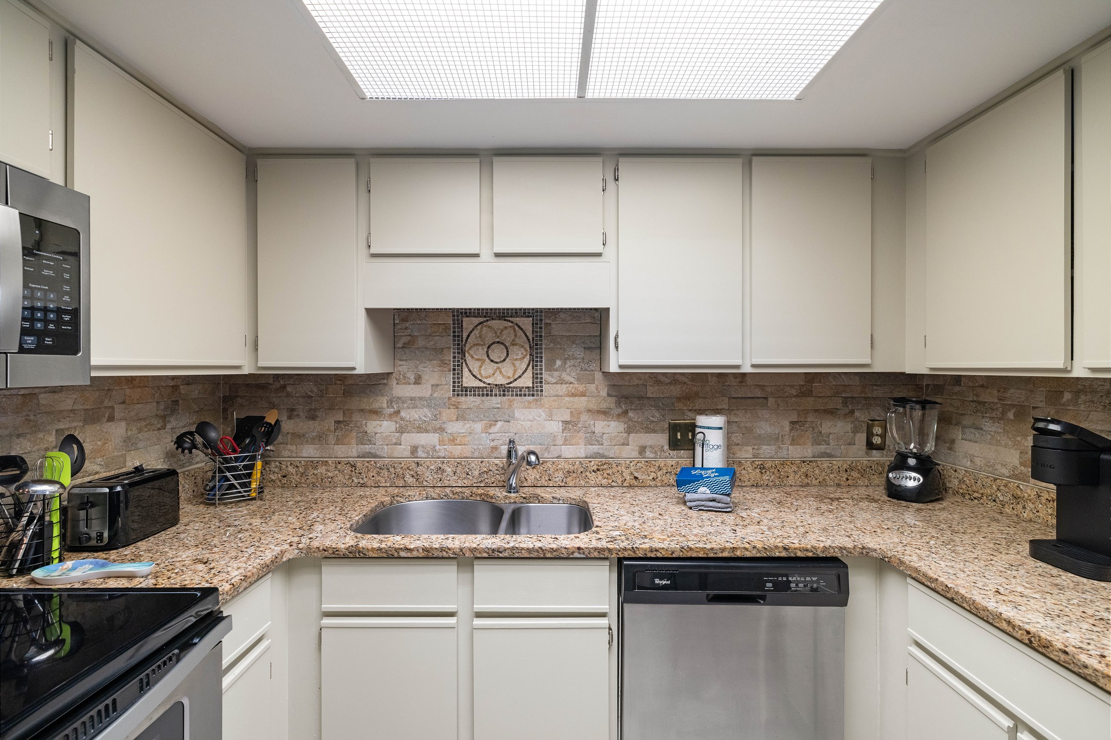 Phoenix II 2067 | Photo 3