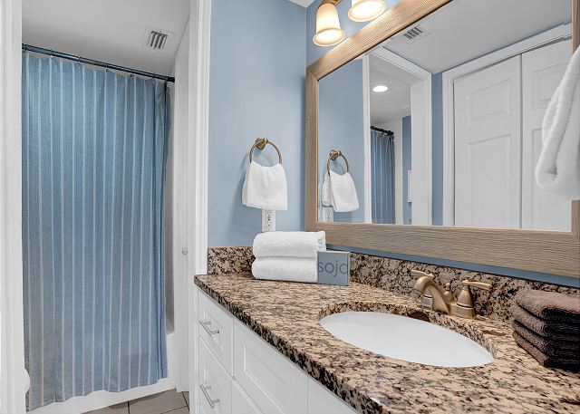 Surfside Shores 1302 6