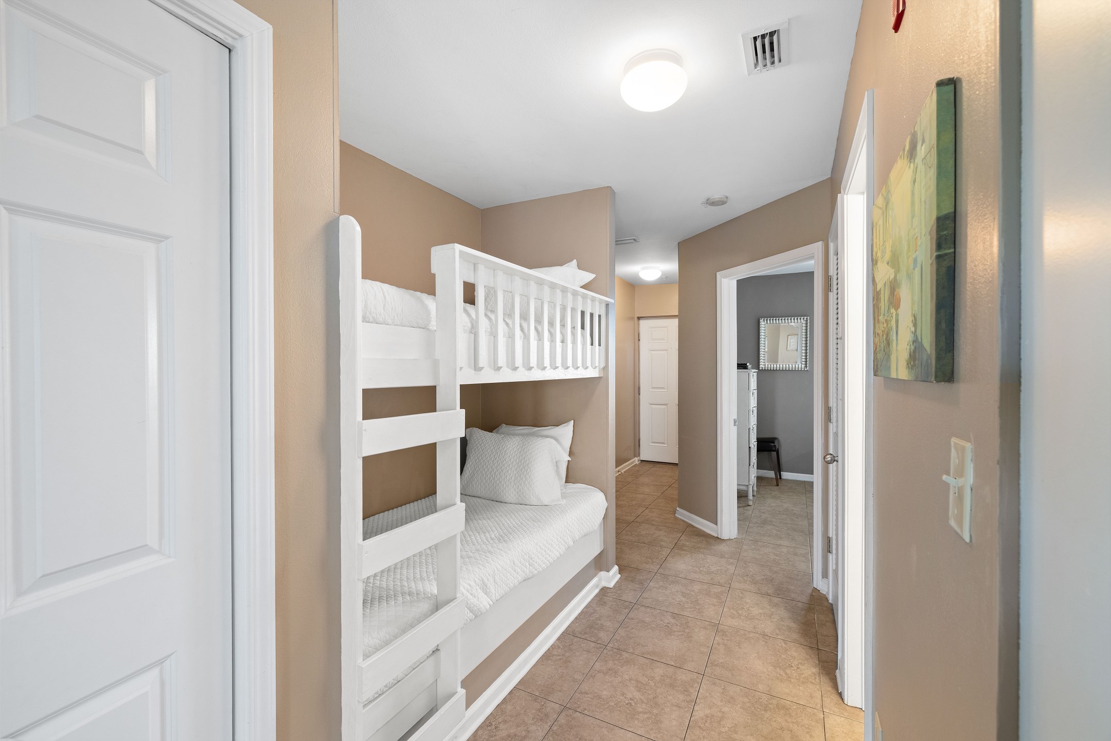 Grand Caribbean 325 5