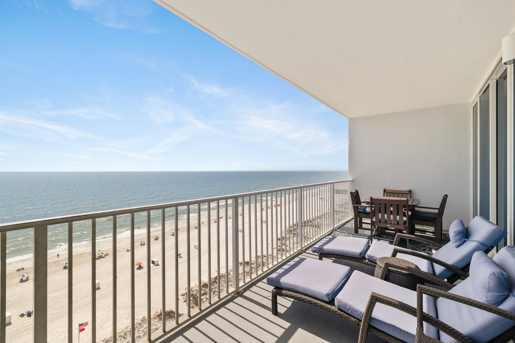 Lighthouse 1106 | Photo 2