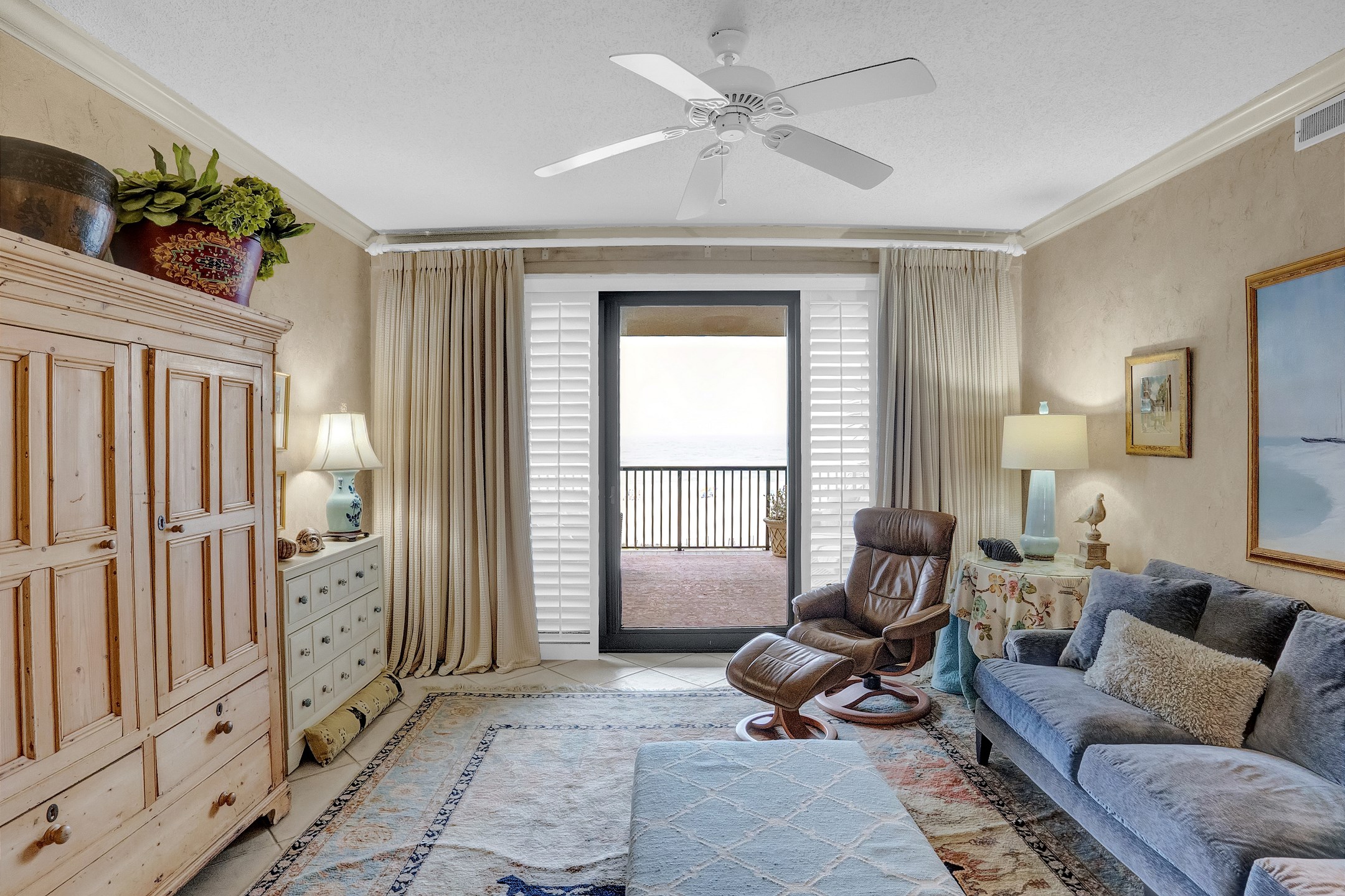 Romar House 303A | Photo 1
