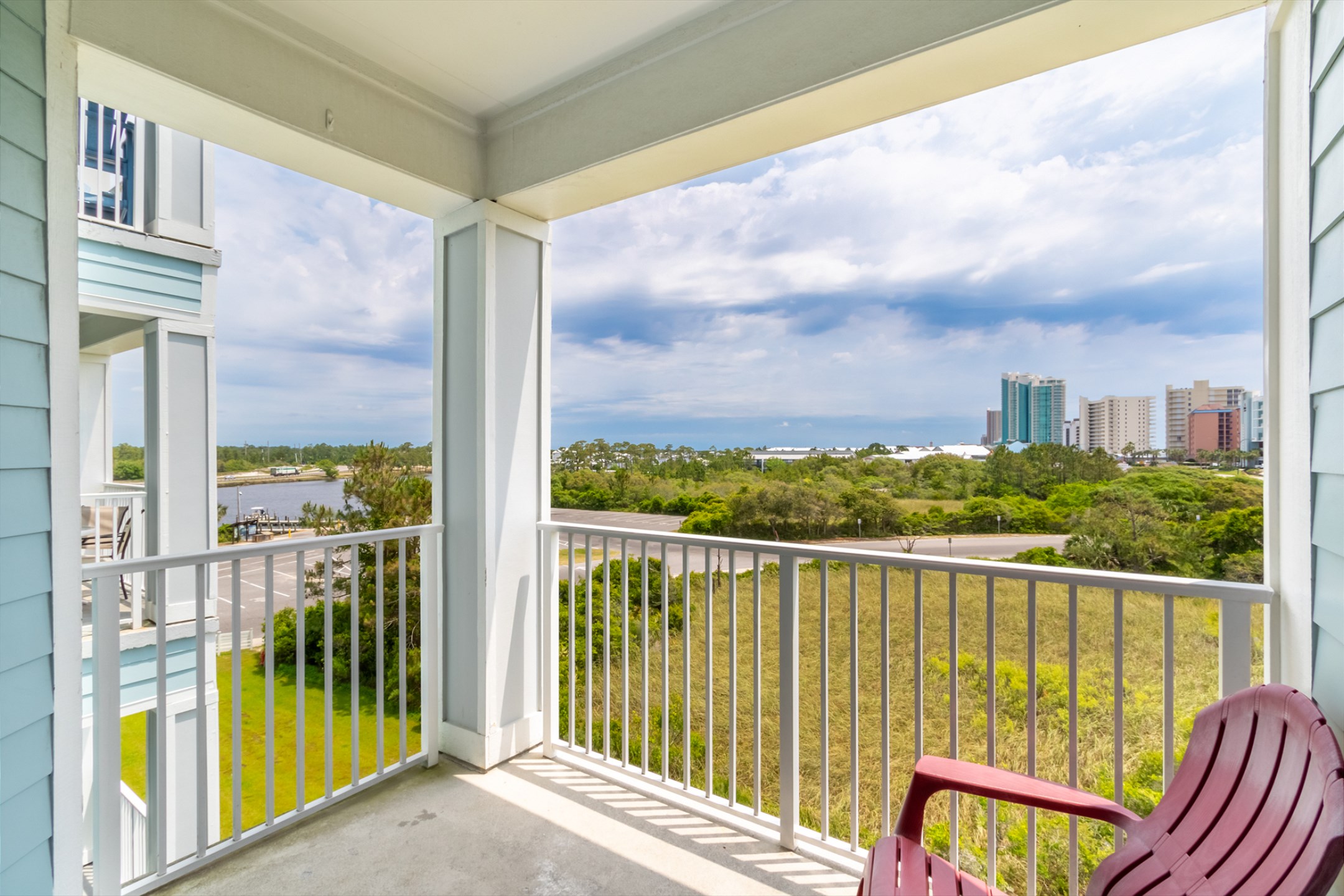 Grand Caribbean 320 2