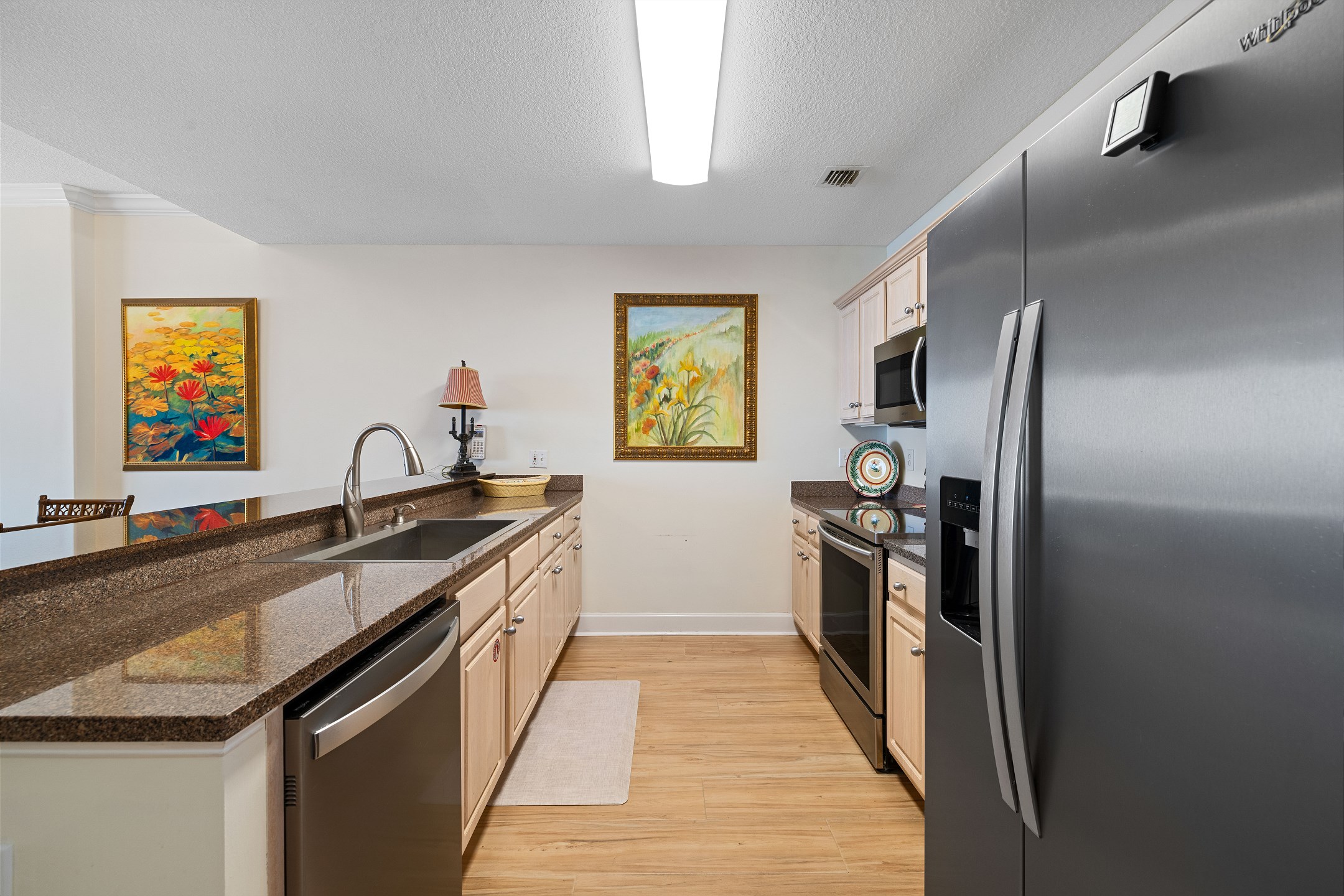 Regency Isle 1010 | Photo 3