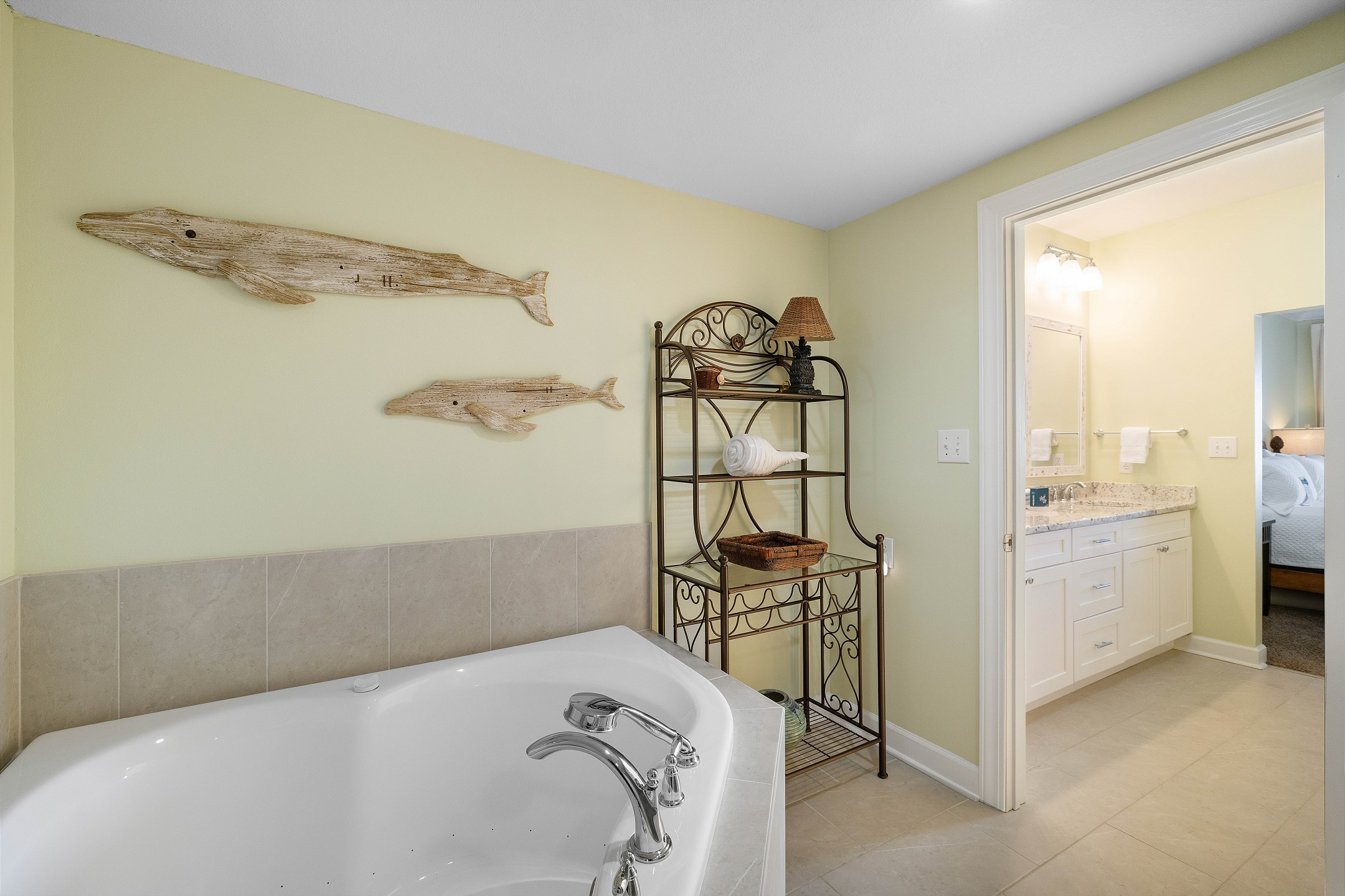 Admiral's Quarters 1405 6