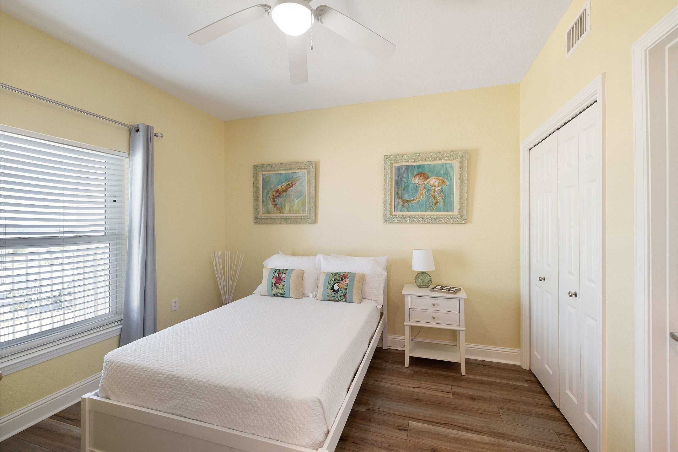 Crystal Shores 905 6