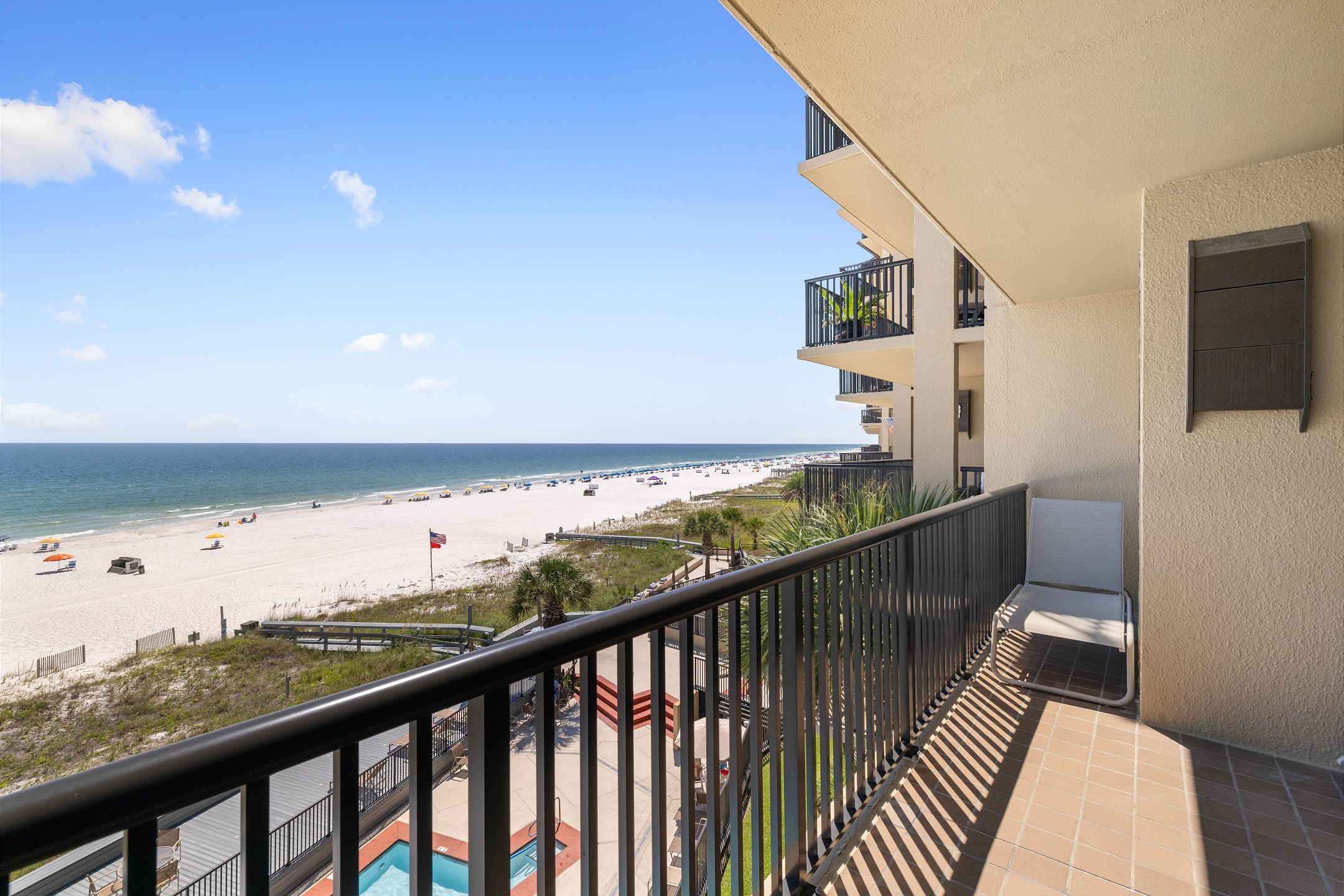 Romar House 404A | Photo 2