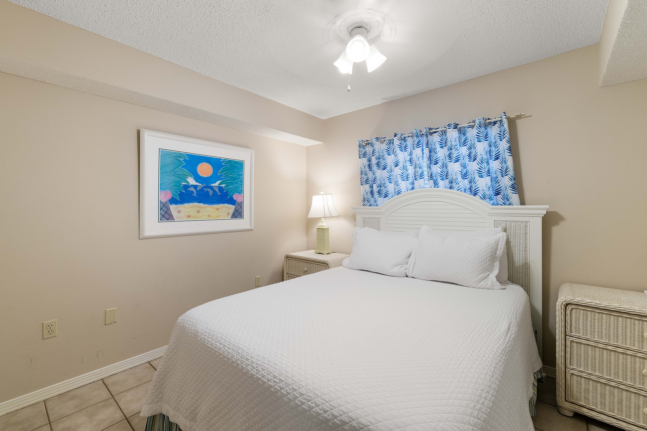 Seaside Beach & Racquet 5217 5