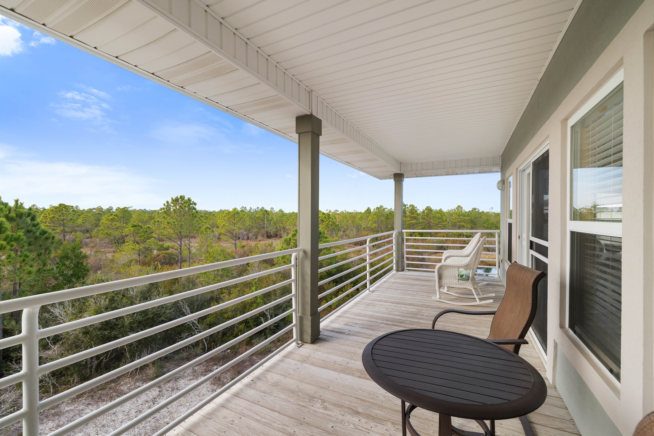 Romar Lakes 305E | Photo 2