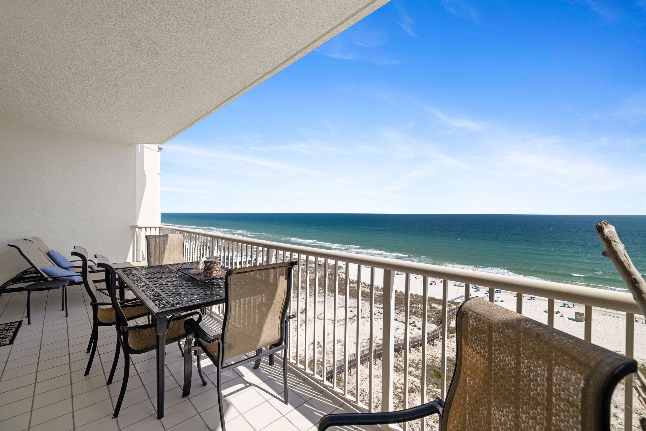 The Beach Club 1405B | Photo 2