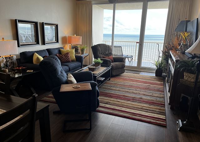 The Beach Club 1405B