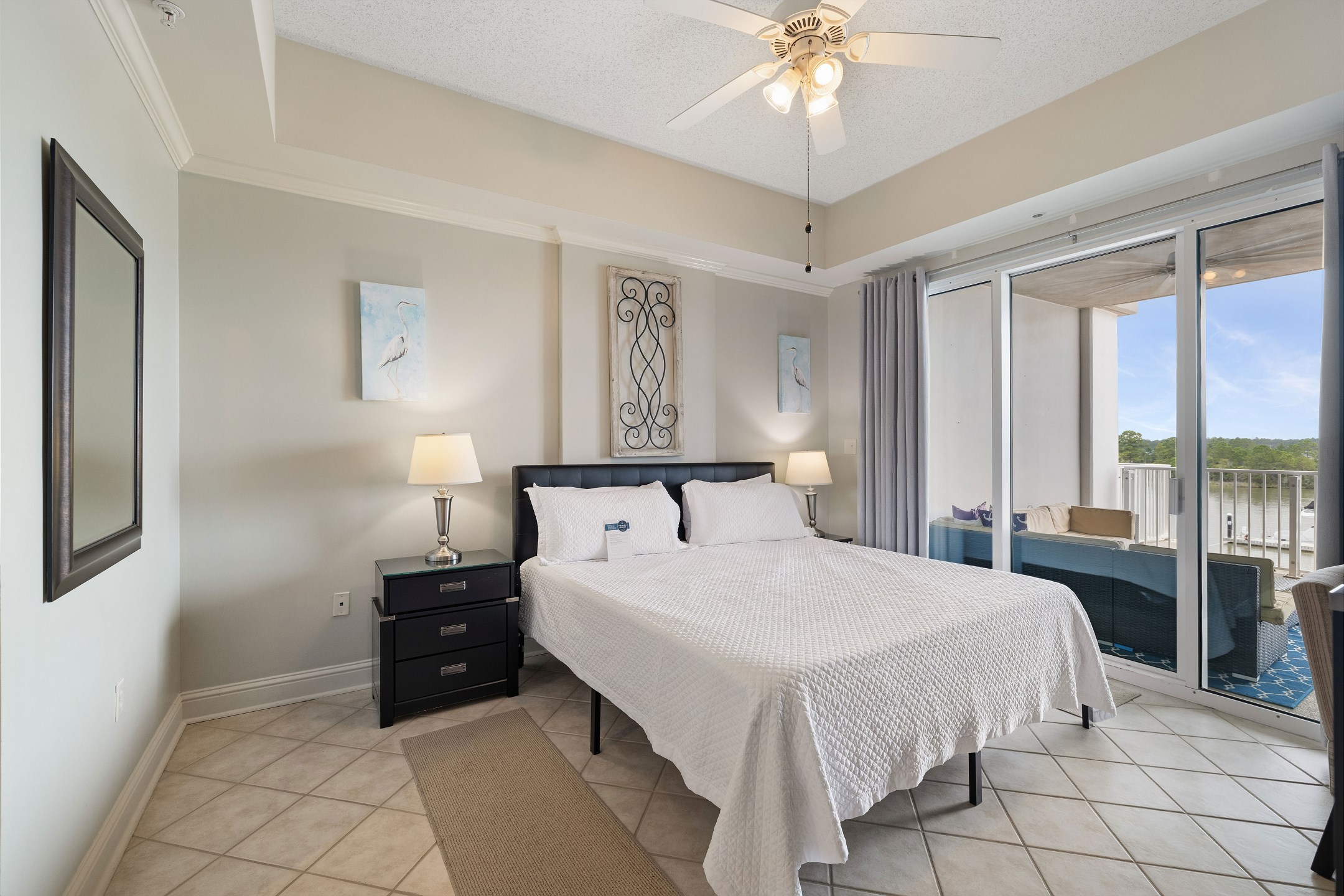 The Wharf 305 4