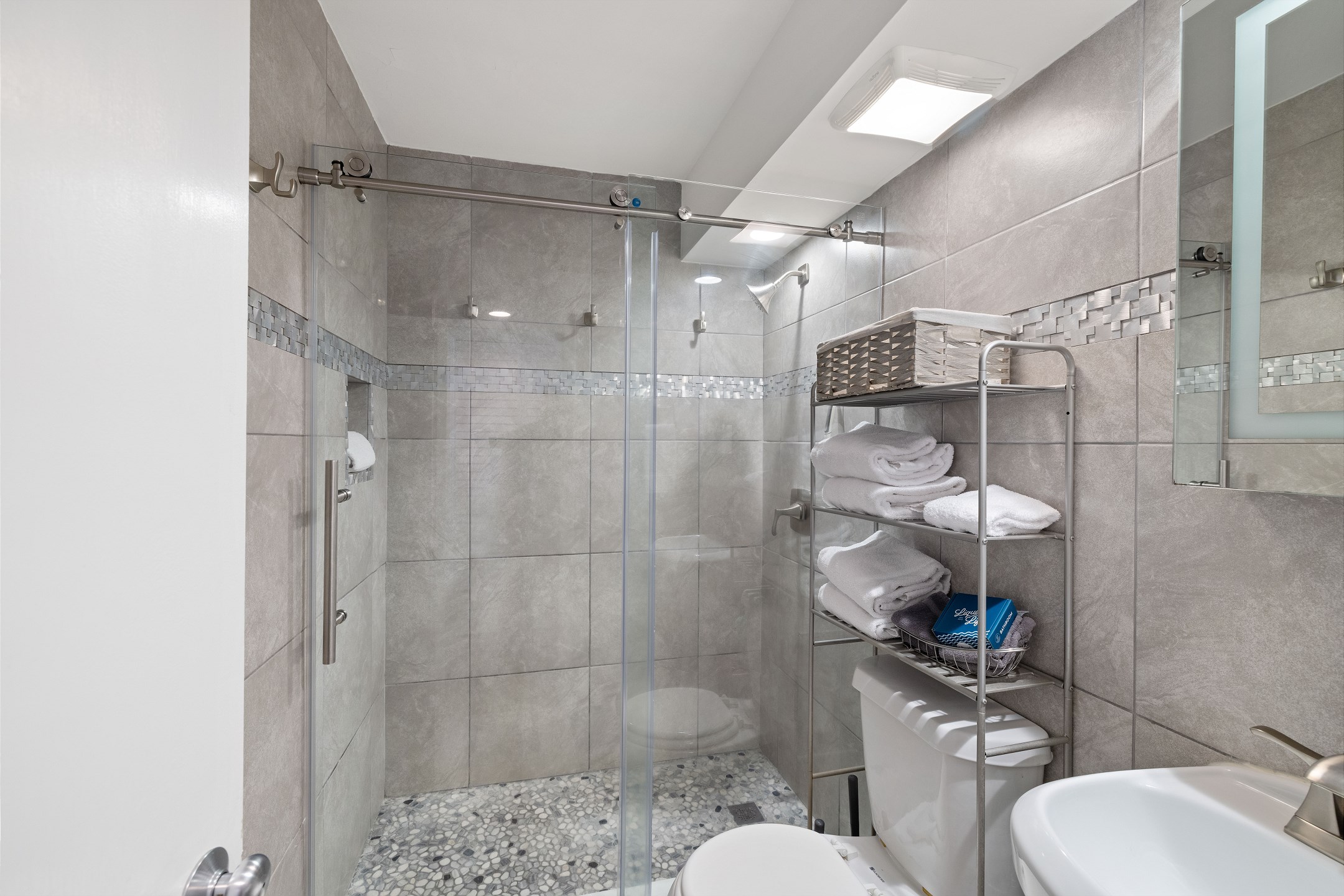 Gulf Shores Surf and Racquet 204A 5