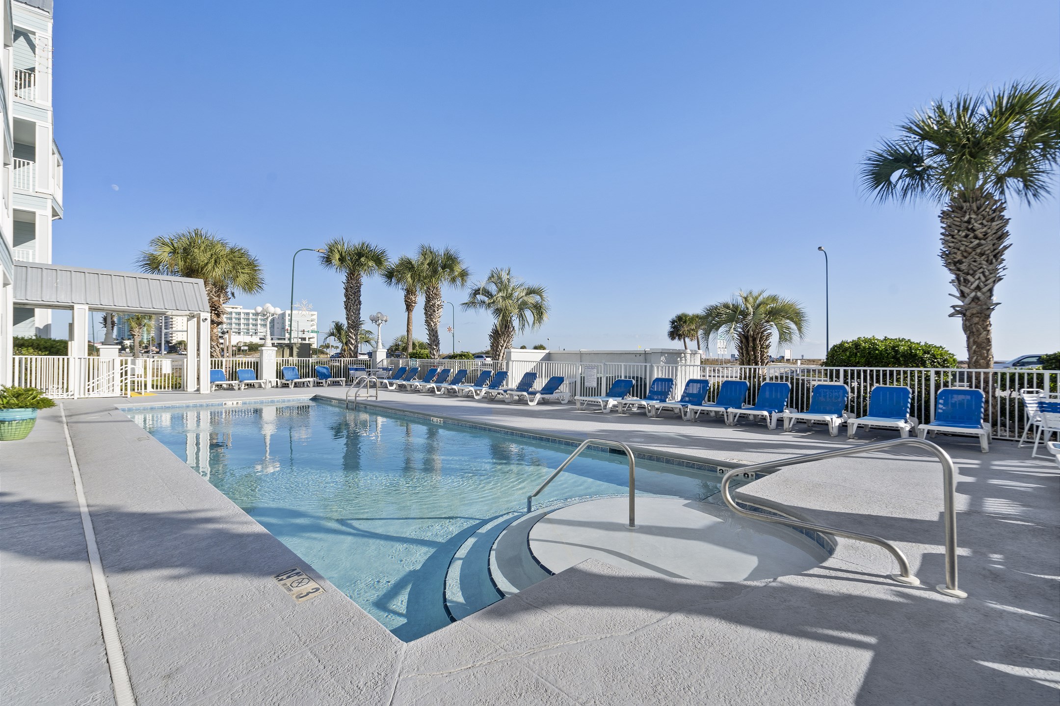 Grand Caribbean 425