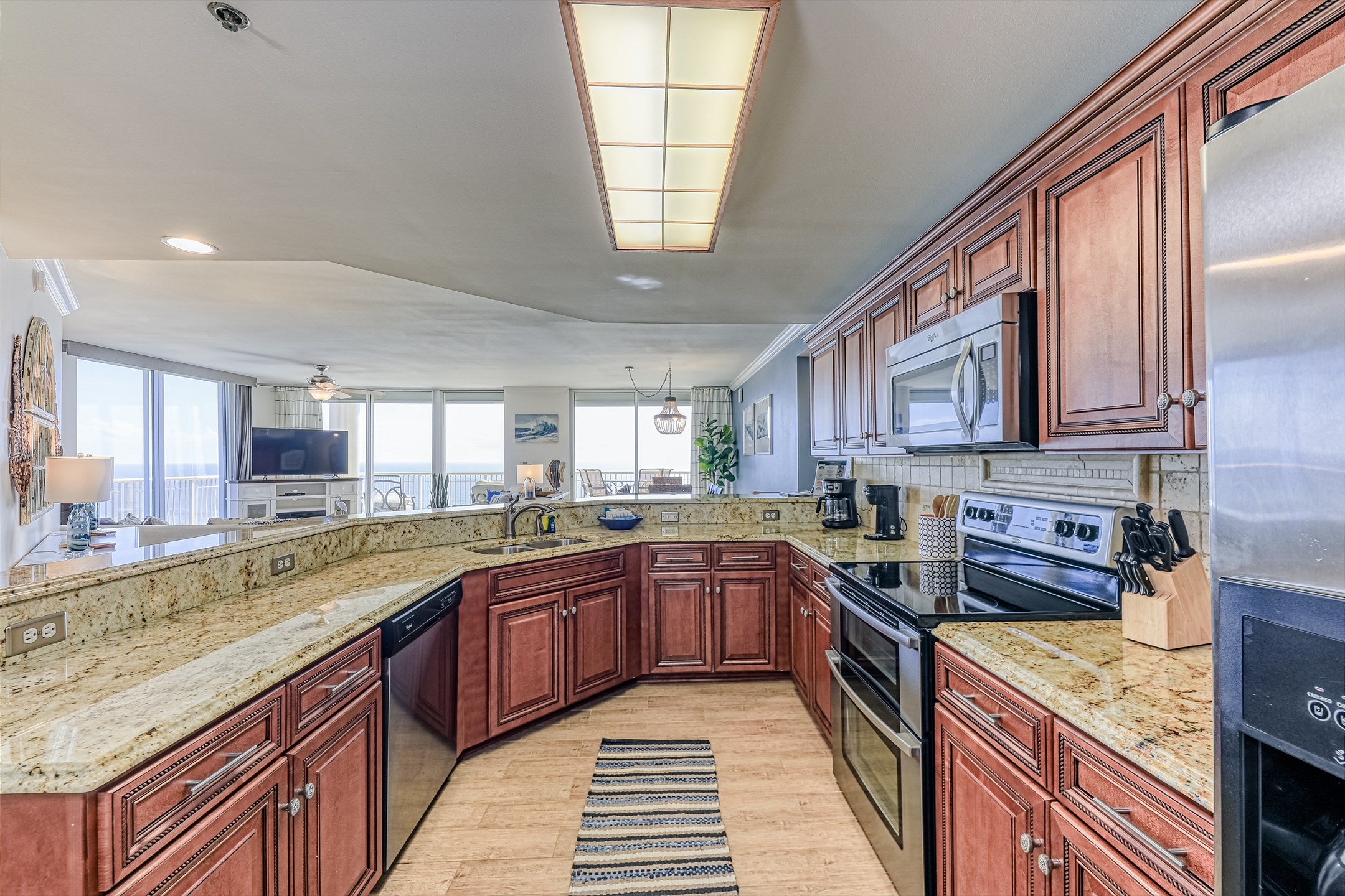 The Beach Club 1401C | Photo 3