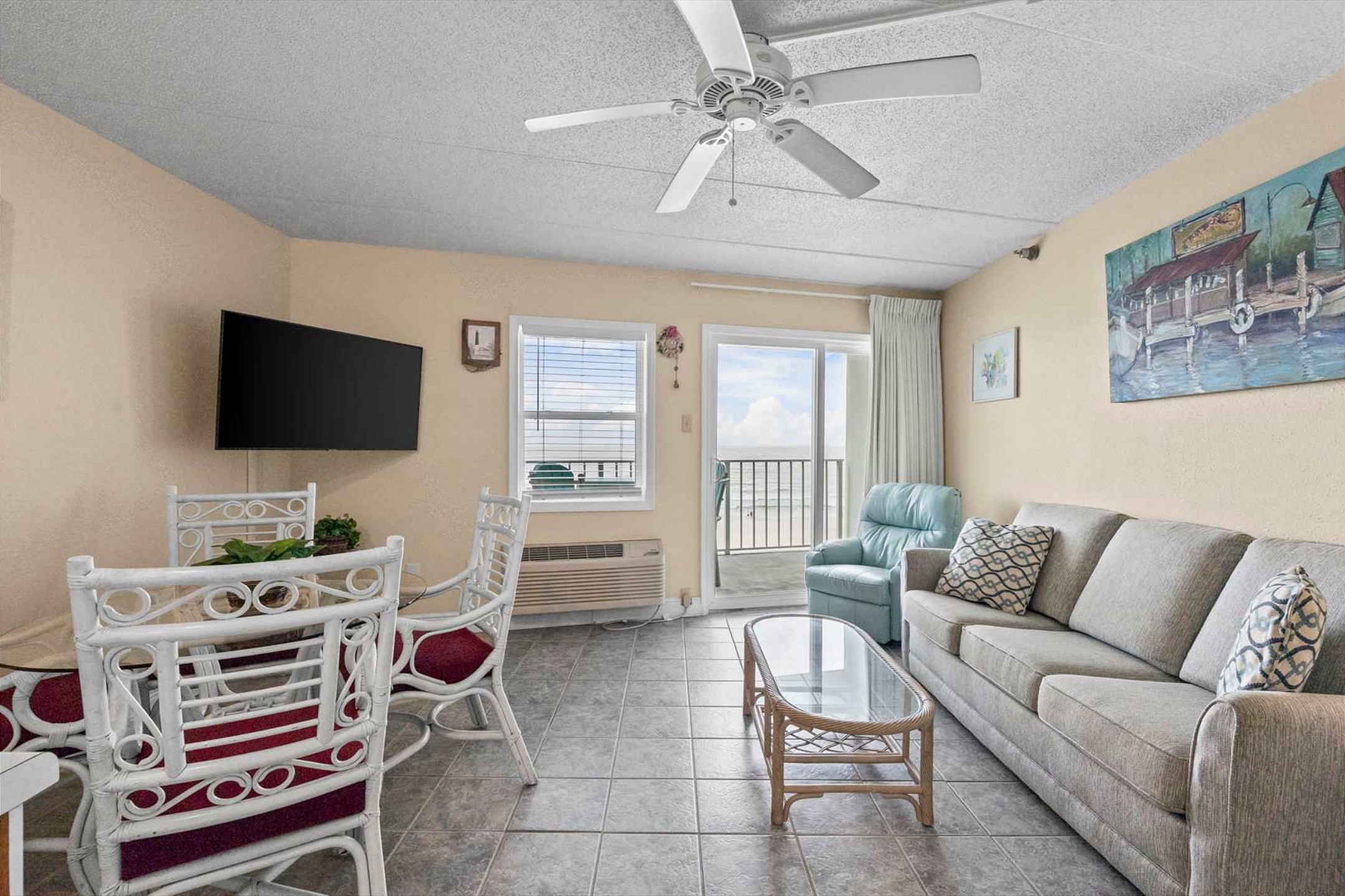 Emerald Skye 43 | Photo 2