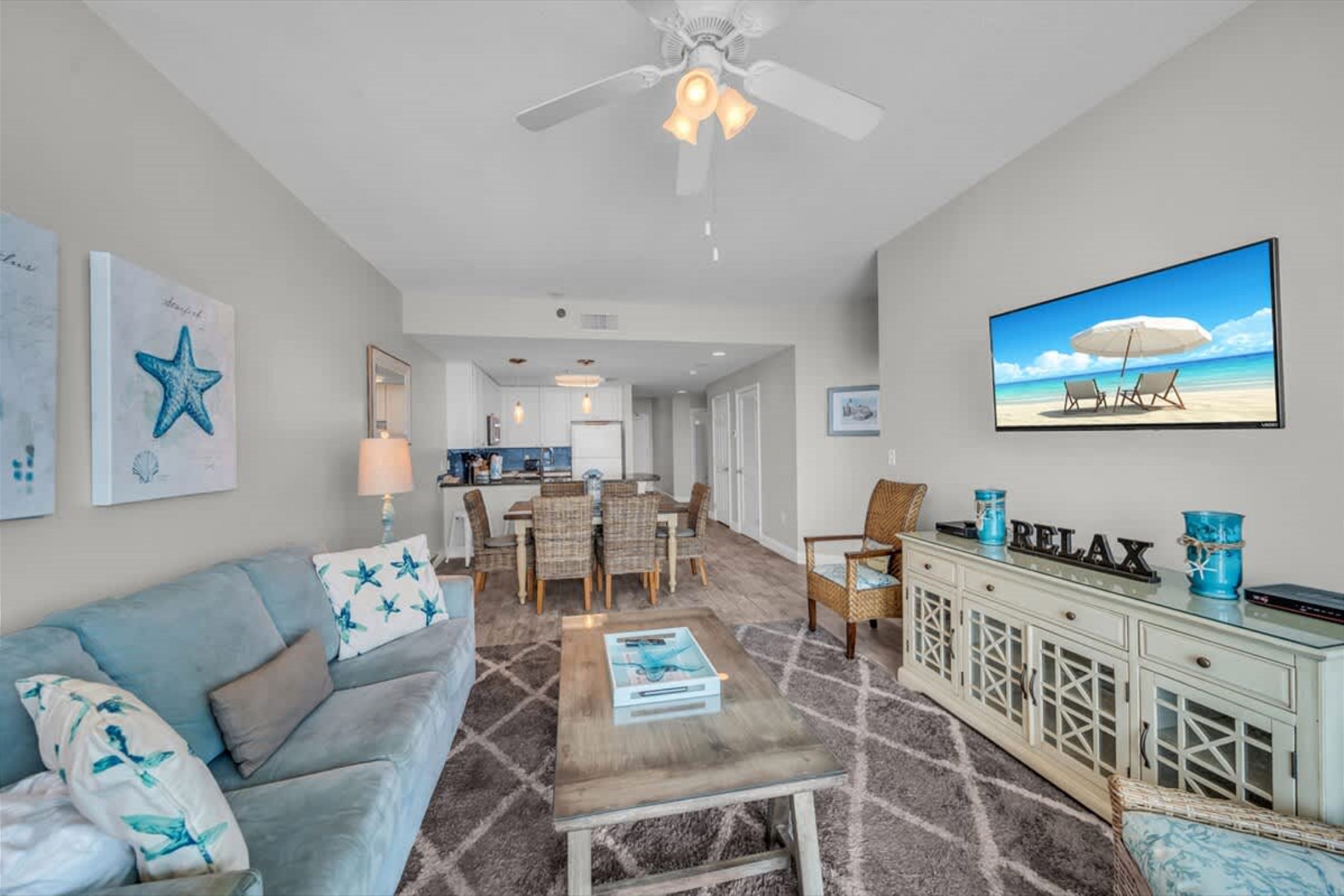 Lighthouse 905 | Photo 2