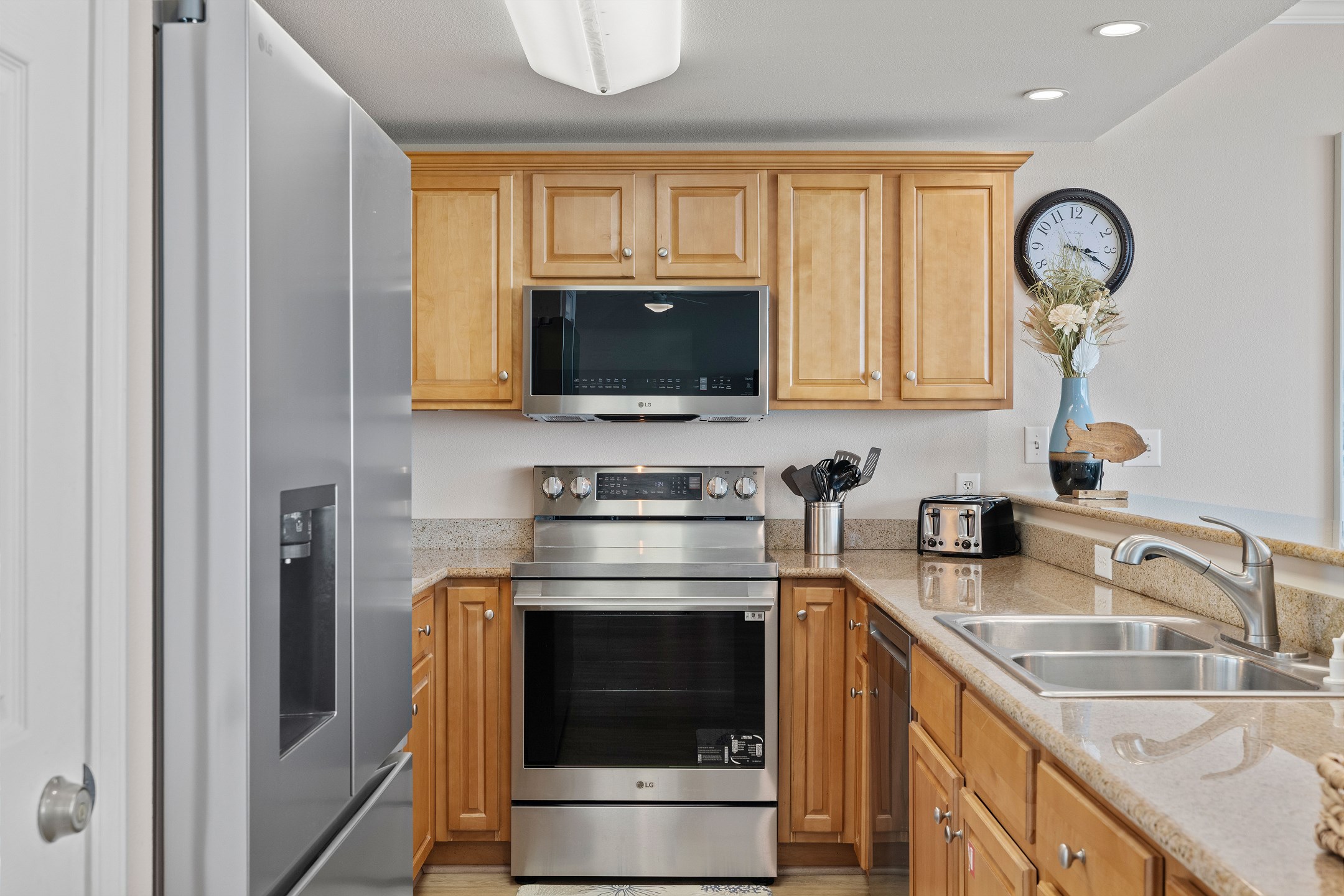 Sanibel 705 | Photo 3