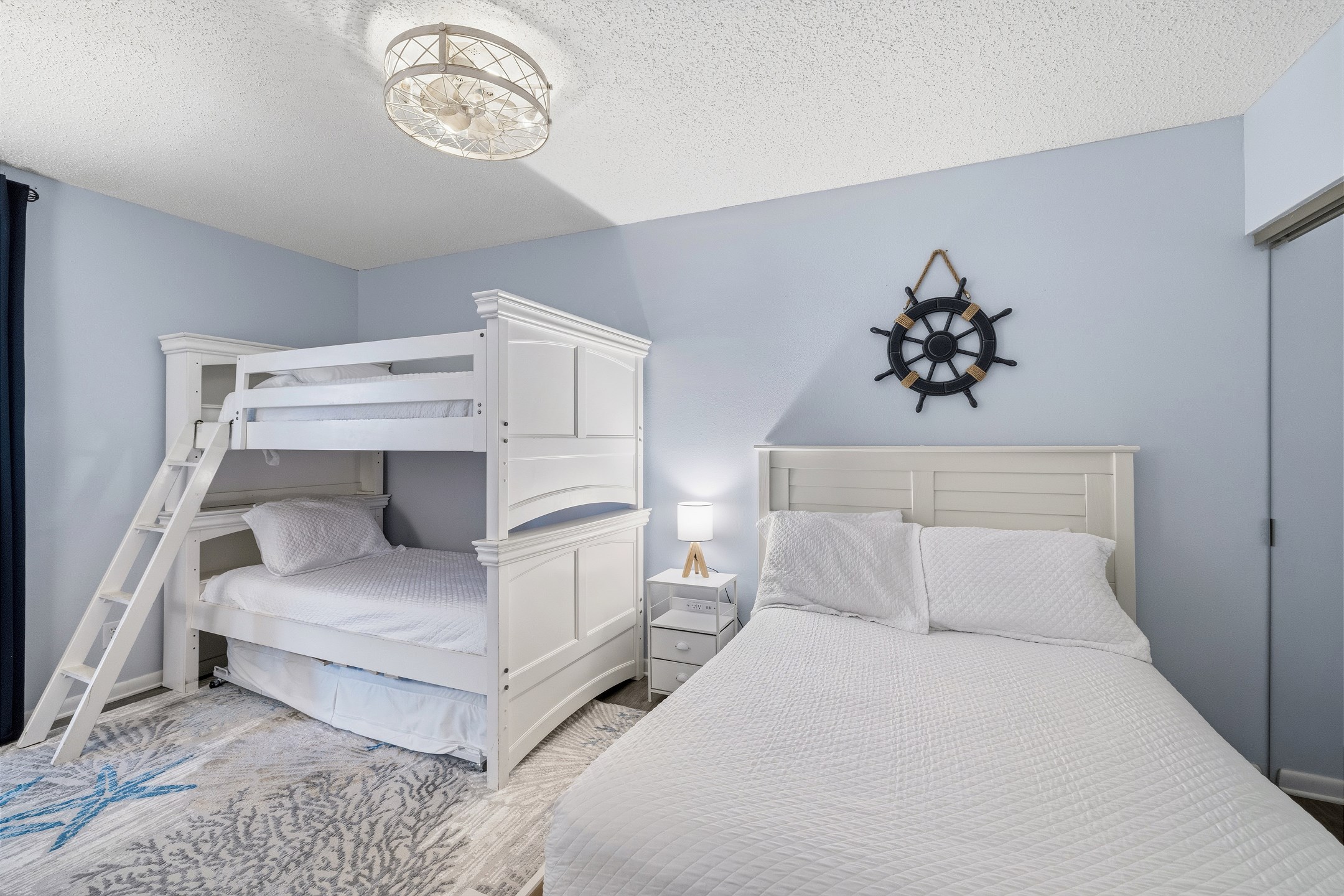 Windward Pointe 103 6