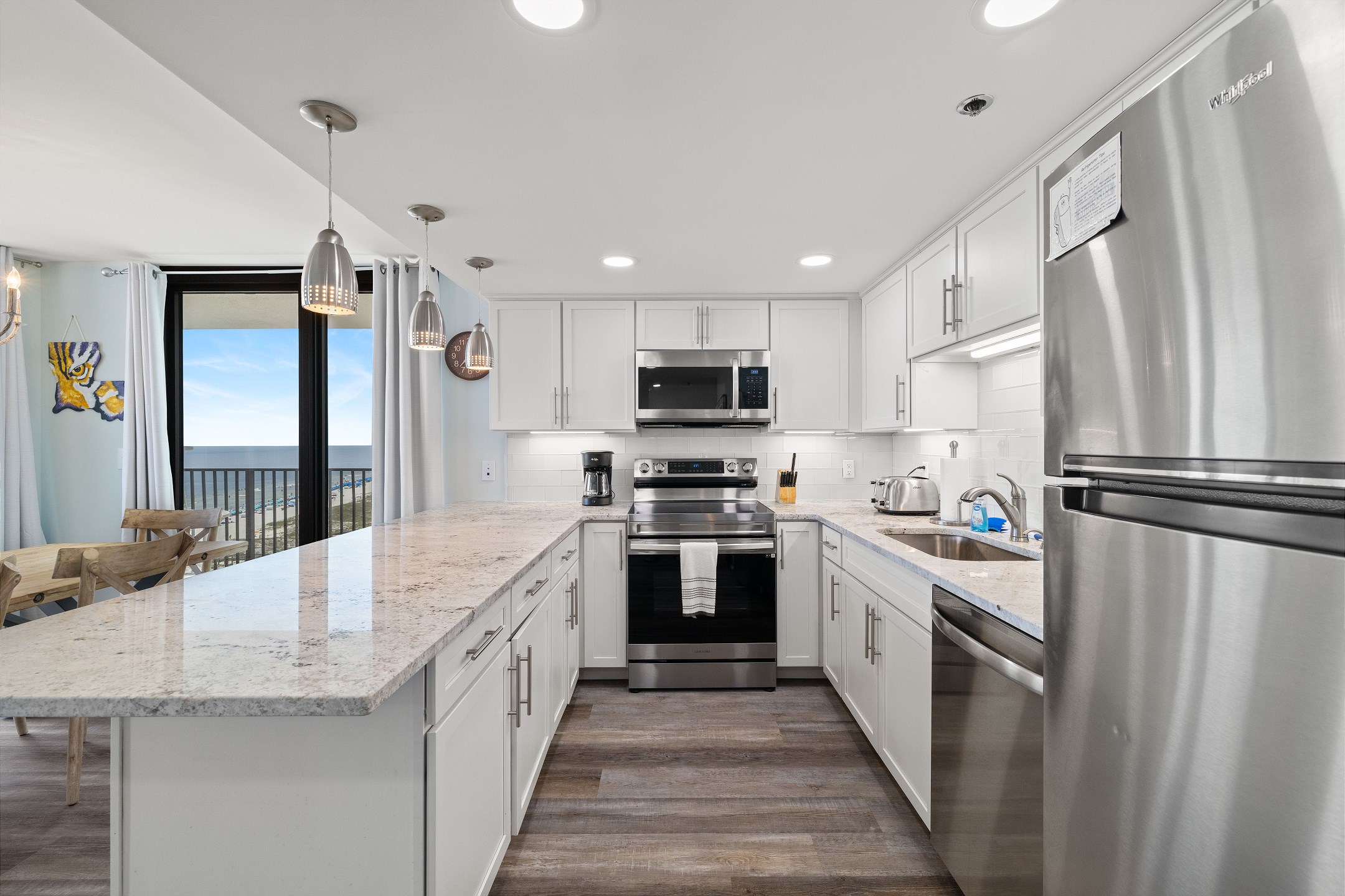 Phoenix East II 2101 | Photo 3