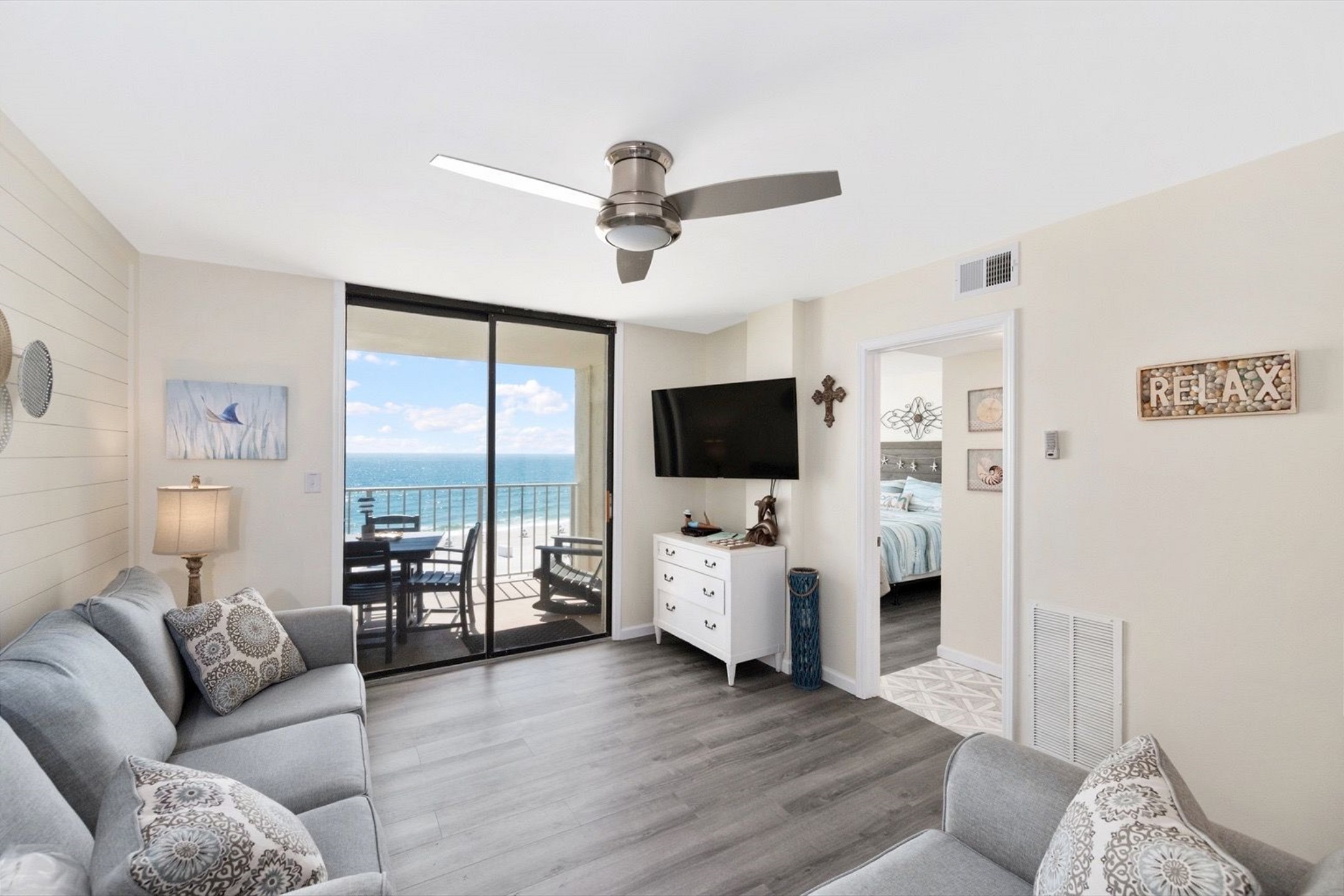 Sunswept 607 | Photo 2