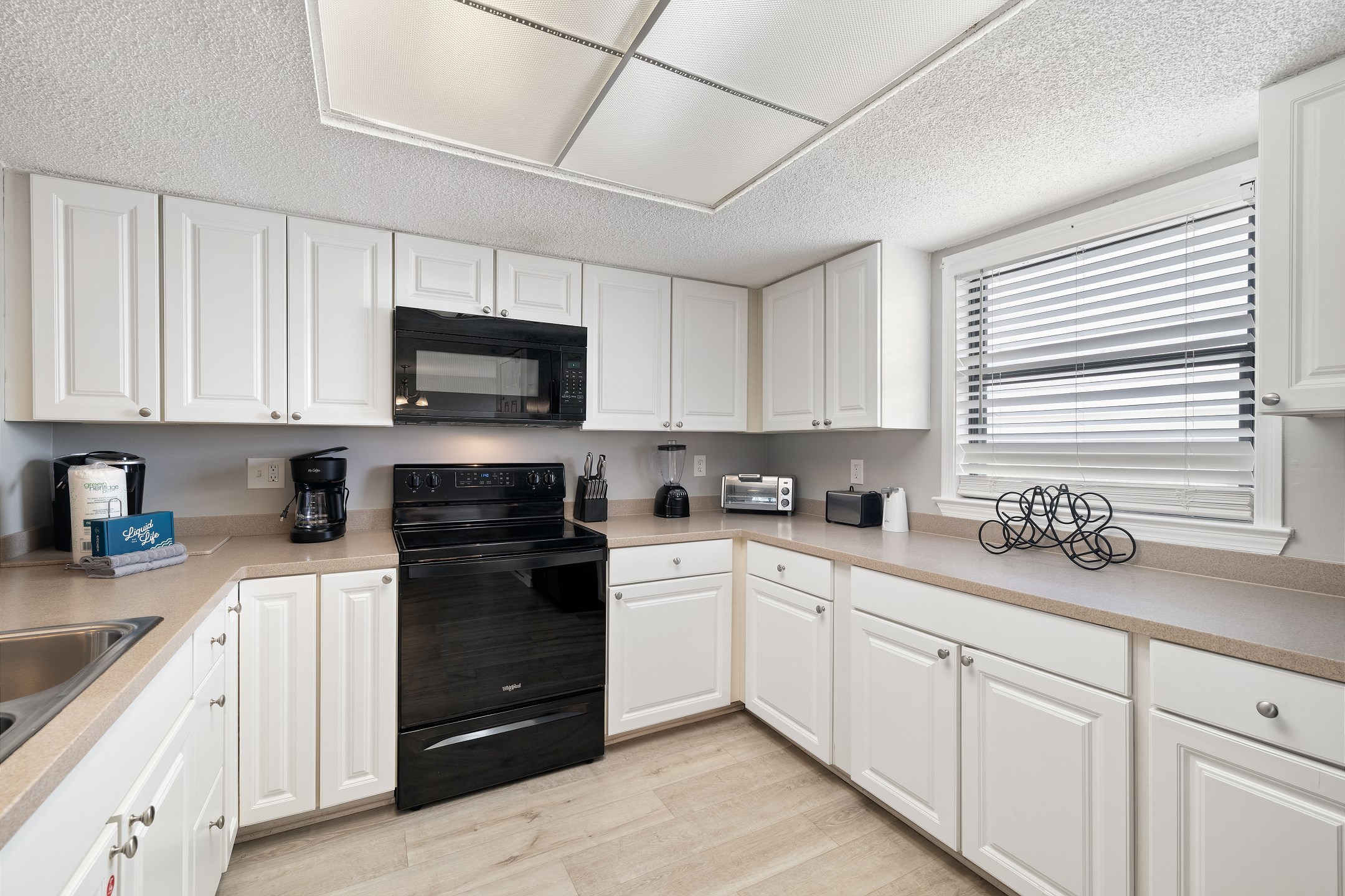 Sunswept 807 Penthouse 3