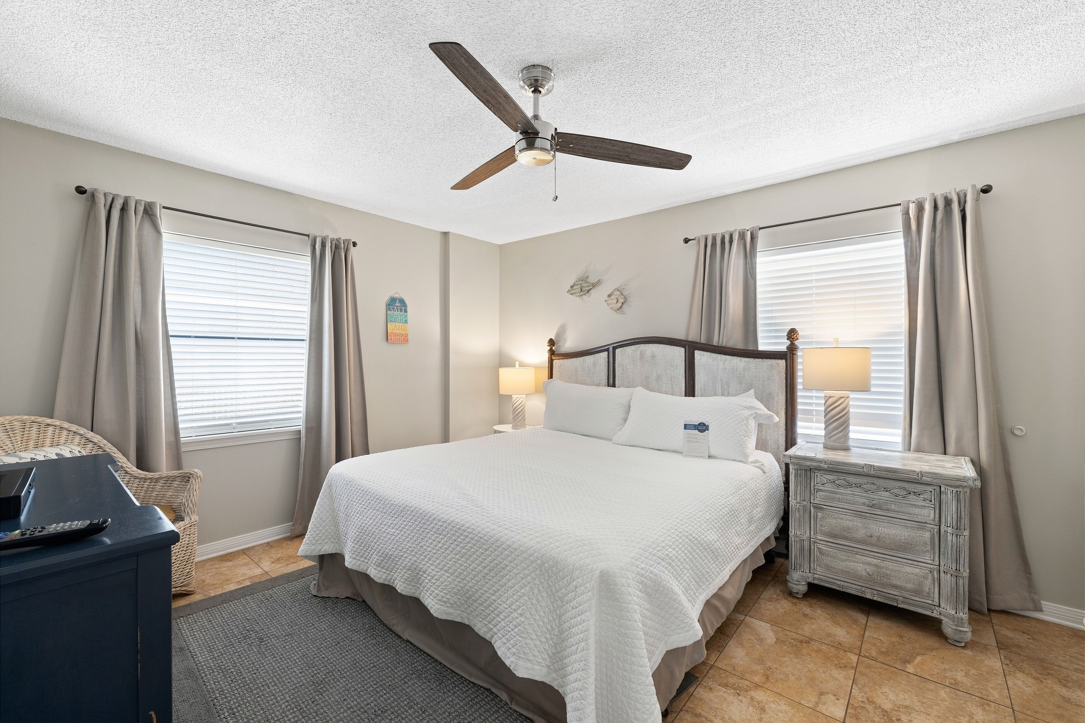 Seaside Beach & Racquet 5414 4