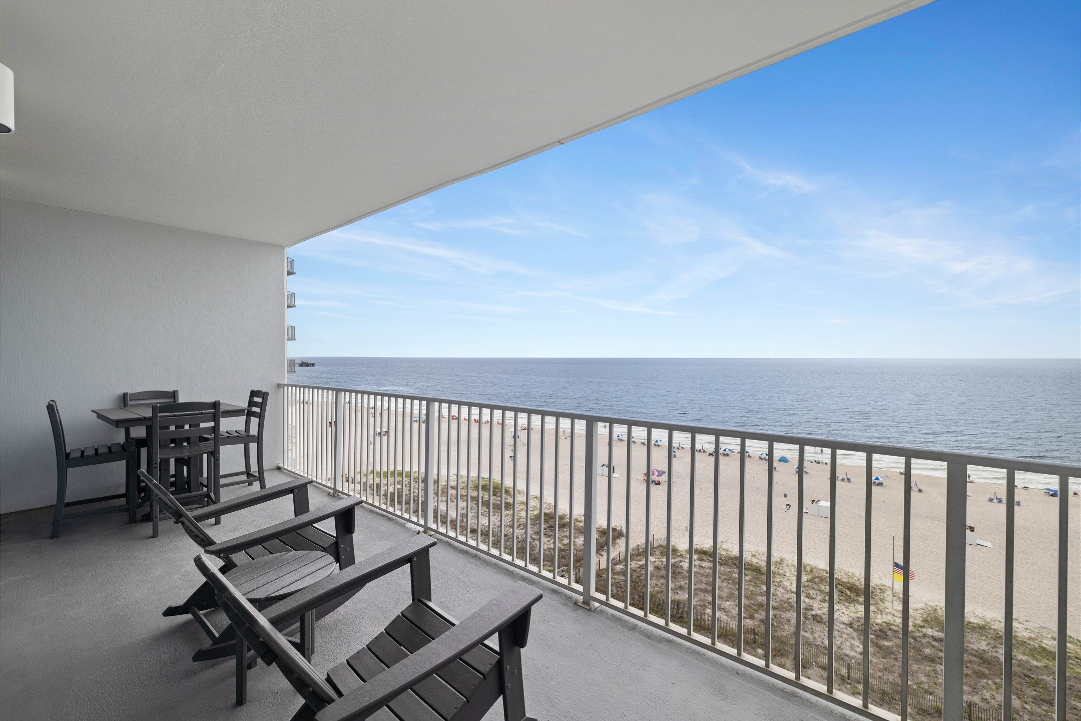 Lighthouse 707 | Photo 2