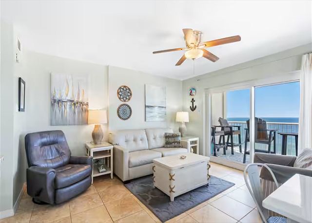 Royal Palms 1008