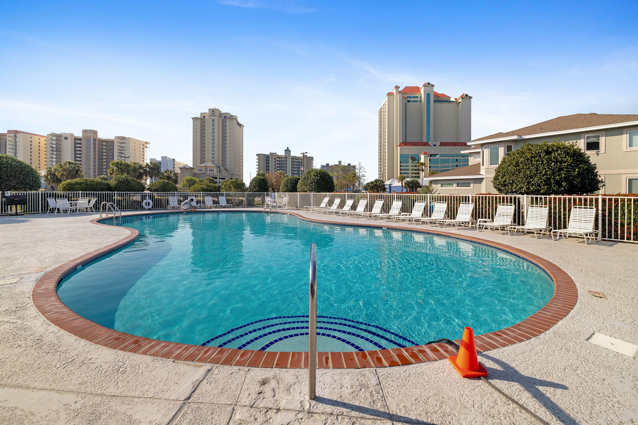 Romar Lakes 205E | Photo 3