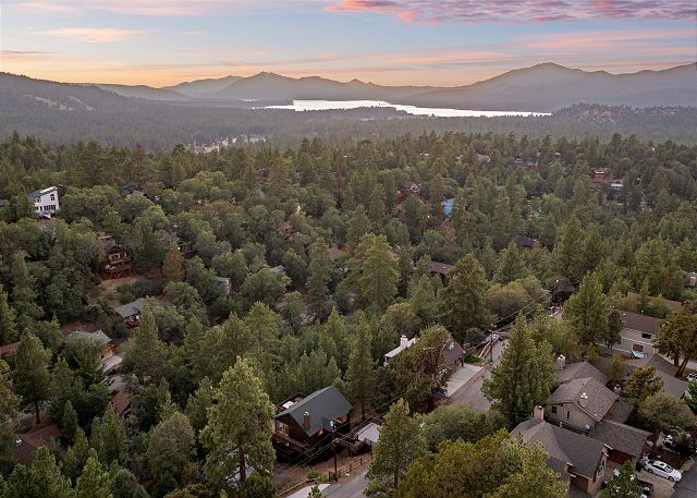 Tree Top Lodge - Close to Lake and Slopes 3