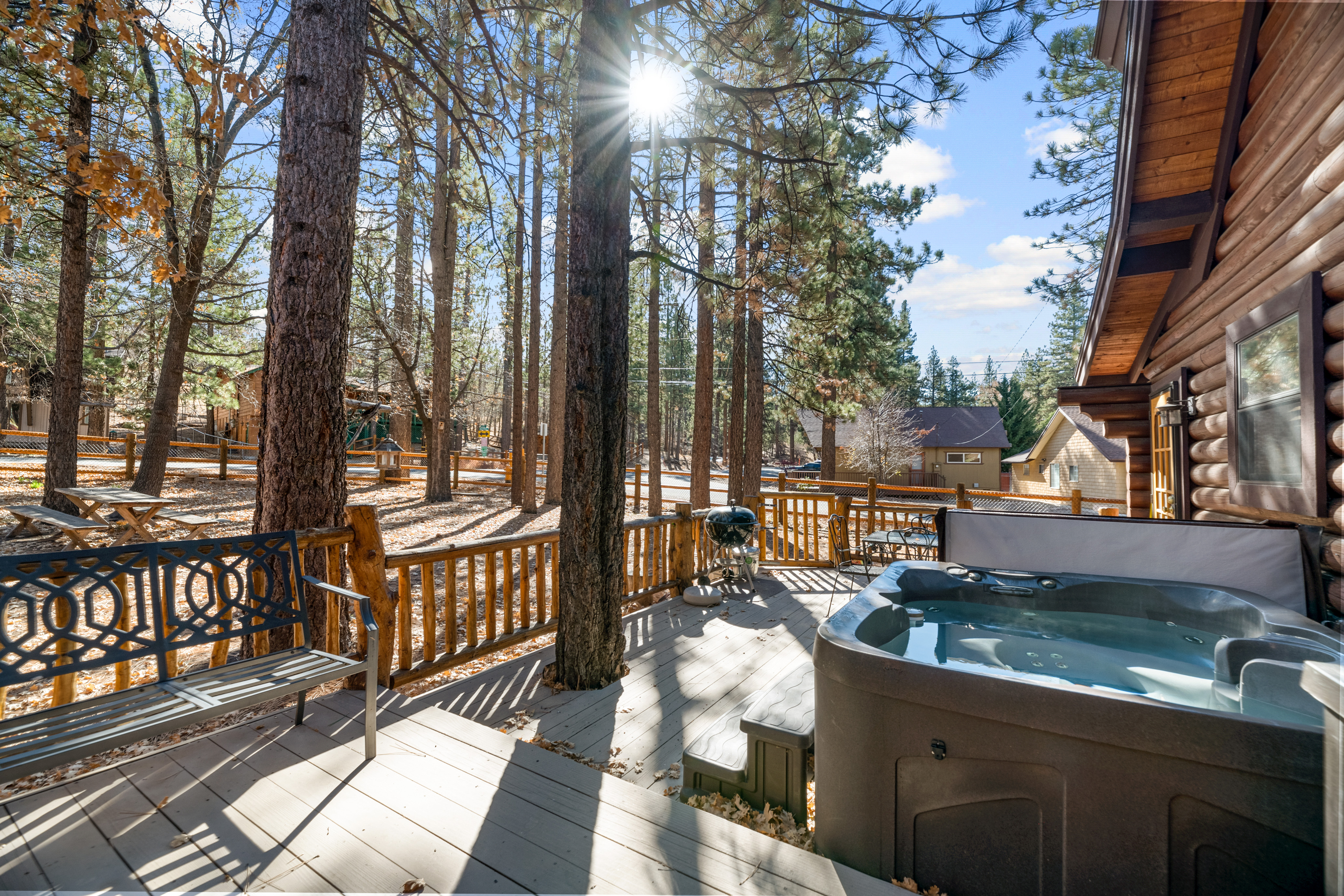 Private Hot Tub with amazing views!