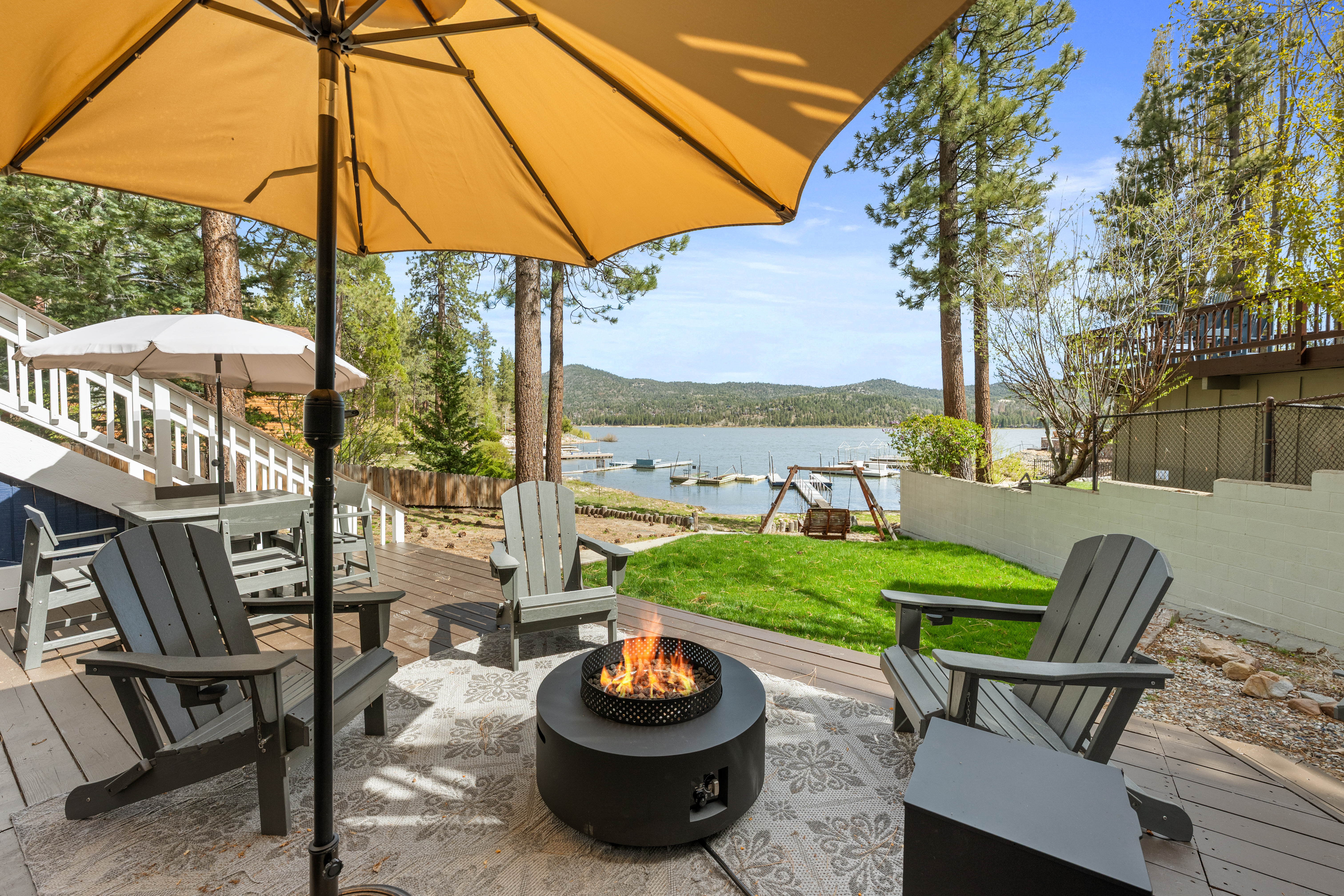 Lakefront Serenity Cove - On the Lake