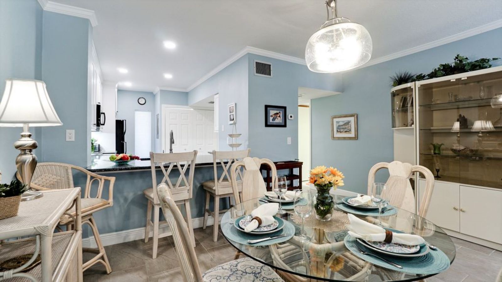 Shell Game | Photo 6