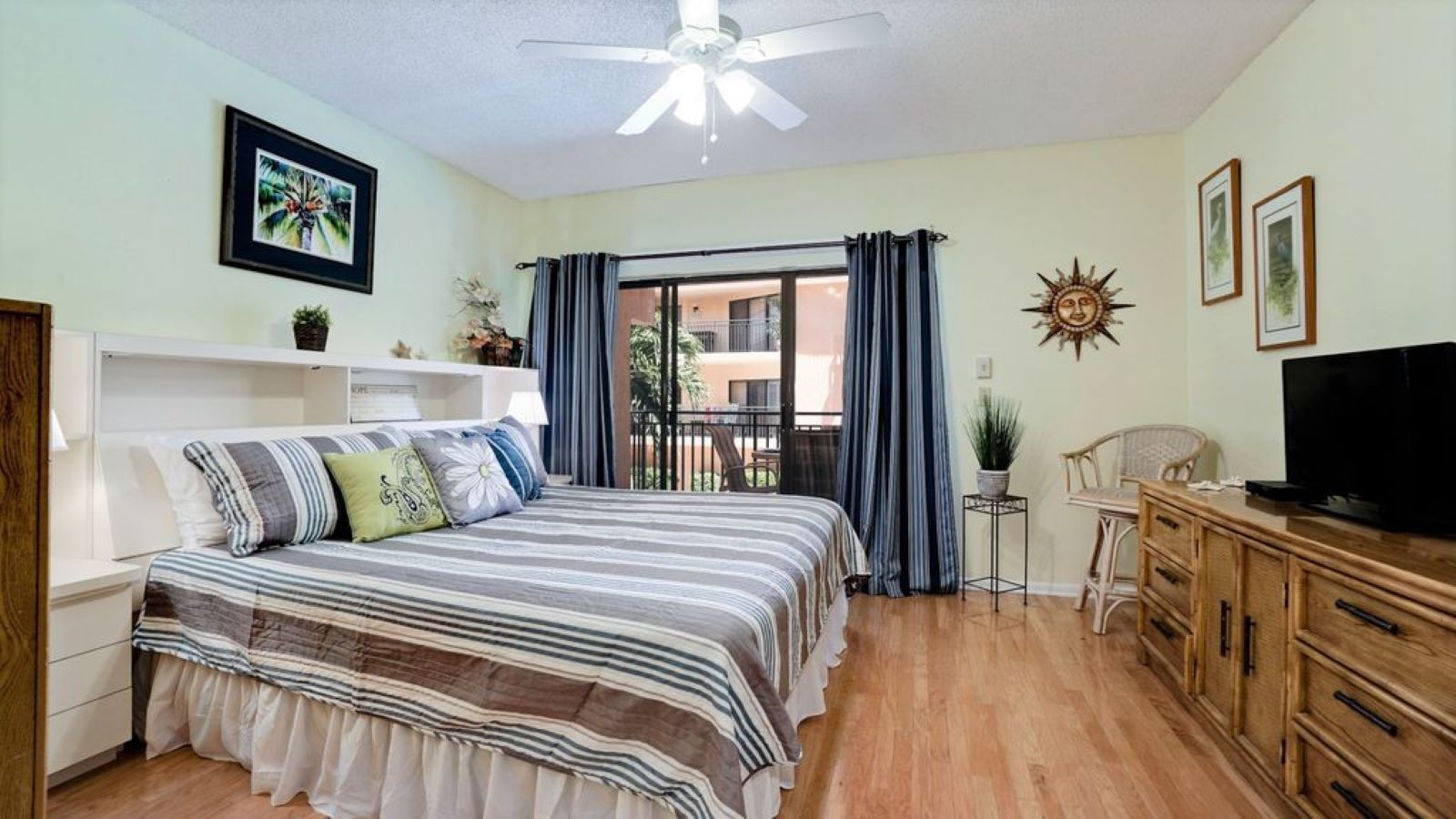 Shell Game | Photo 16