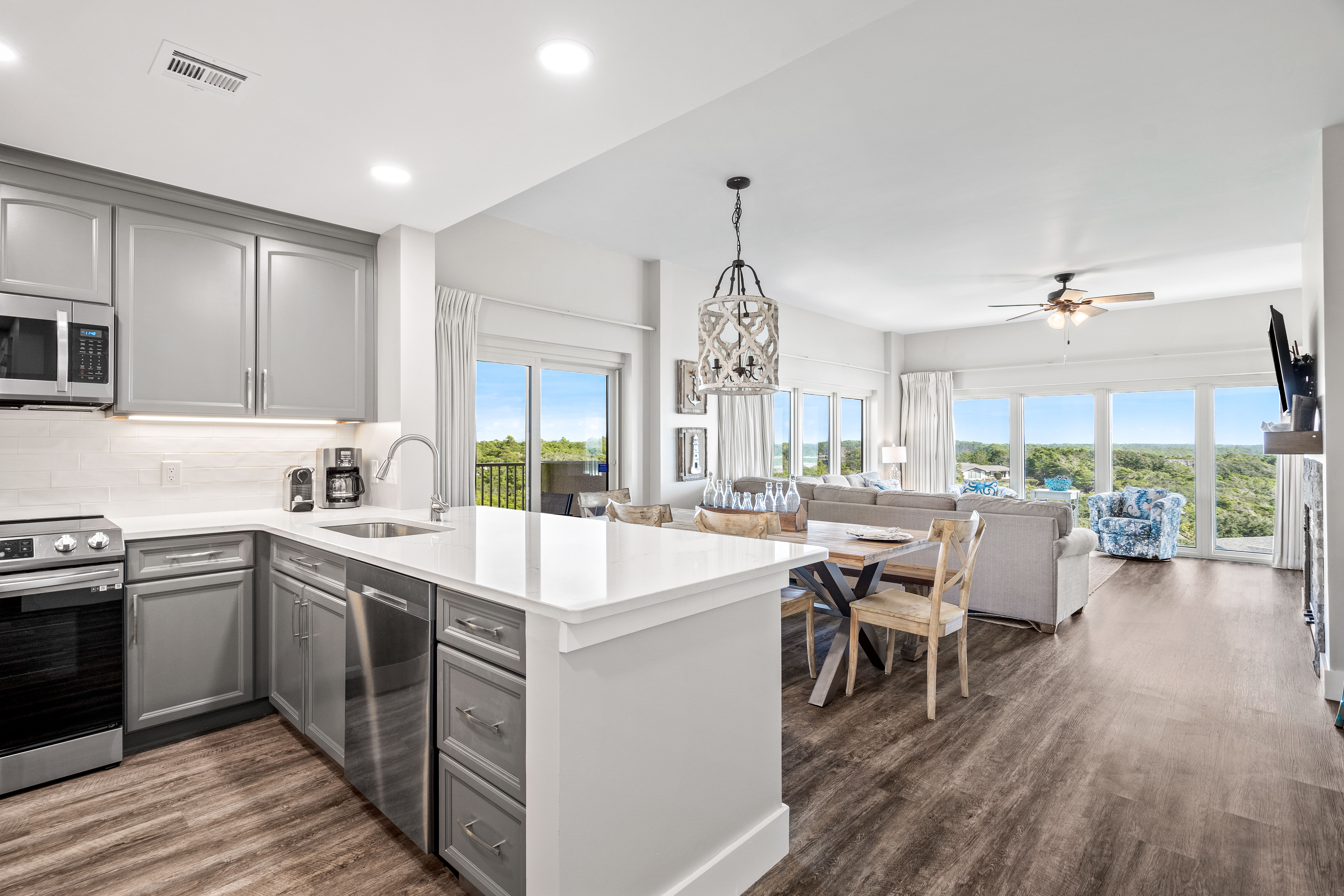 Beach Manor at Tops'l 701 | Photo 12