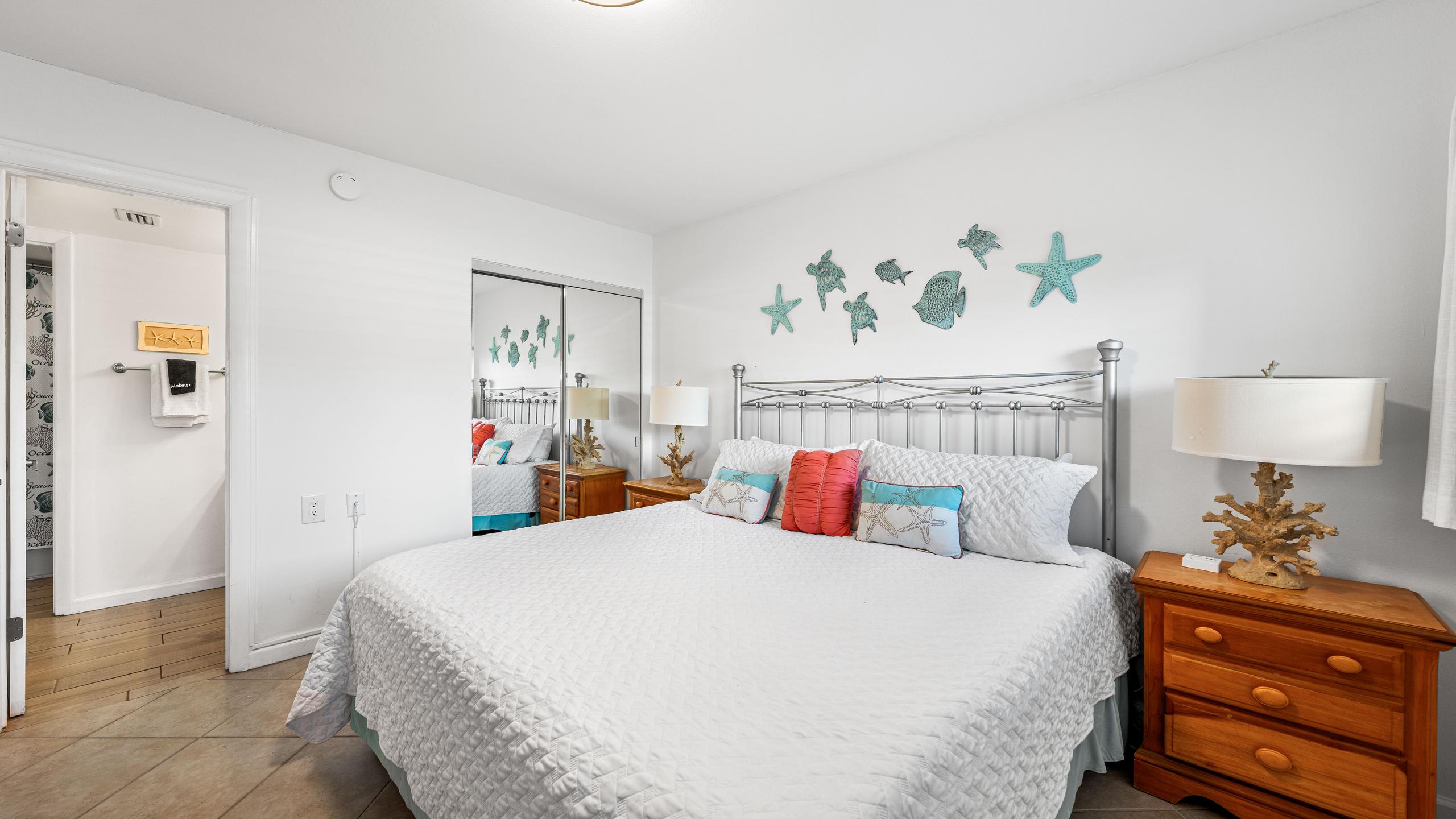 Beach House 103D-Beachfront | Photo 8