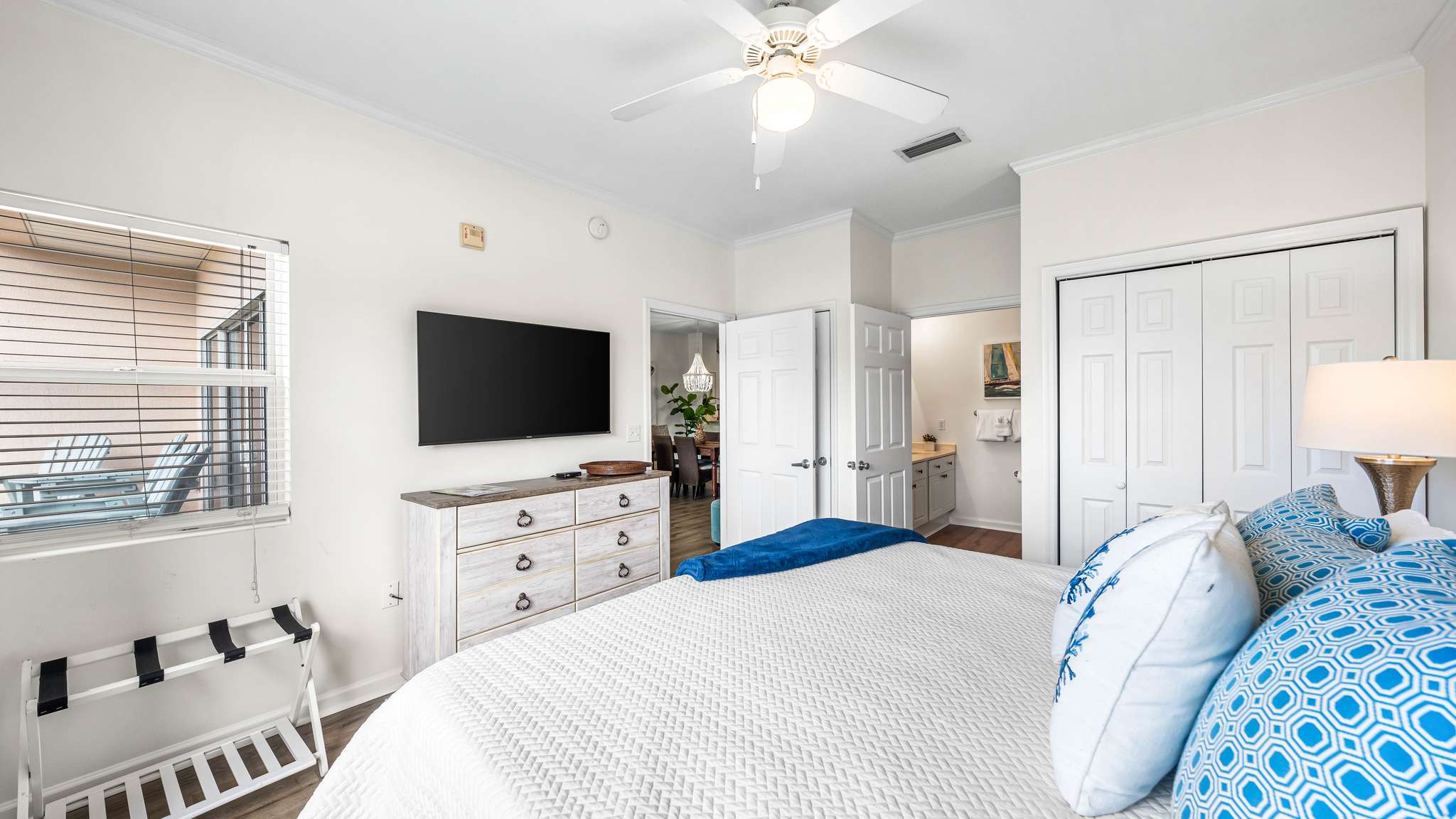 Emerald Waters Unit 202 | Photo 16