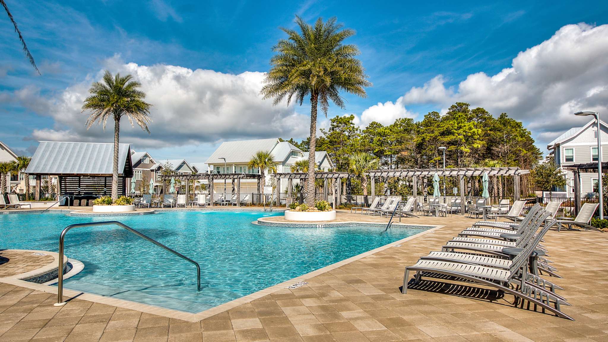 Prominence 14B | Photo 13