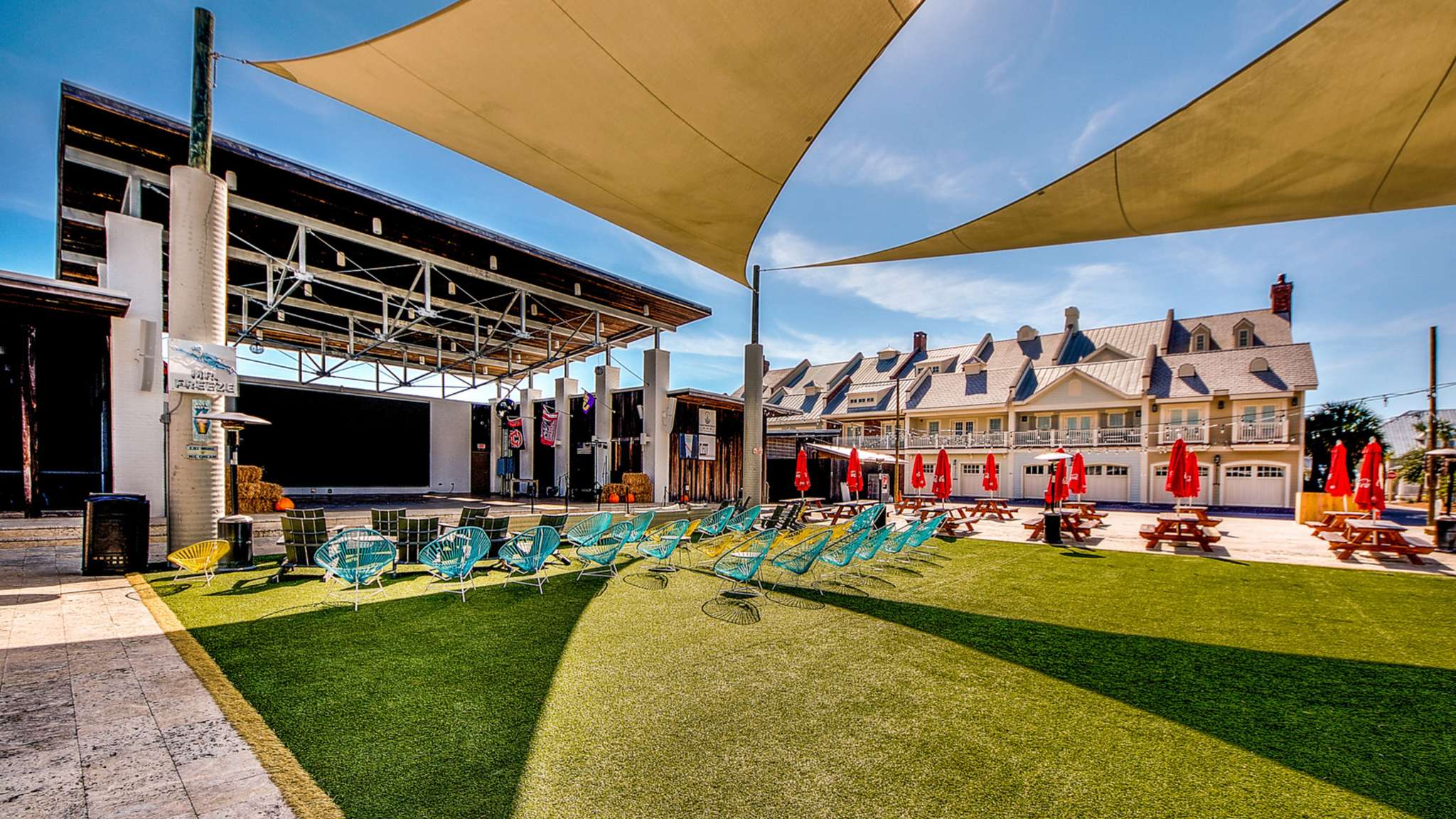 Prominence 14B | Photo 18