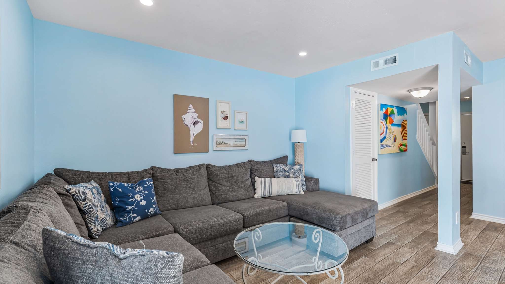 Shore Beats Work | Photo 8