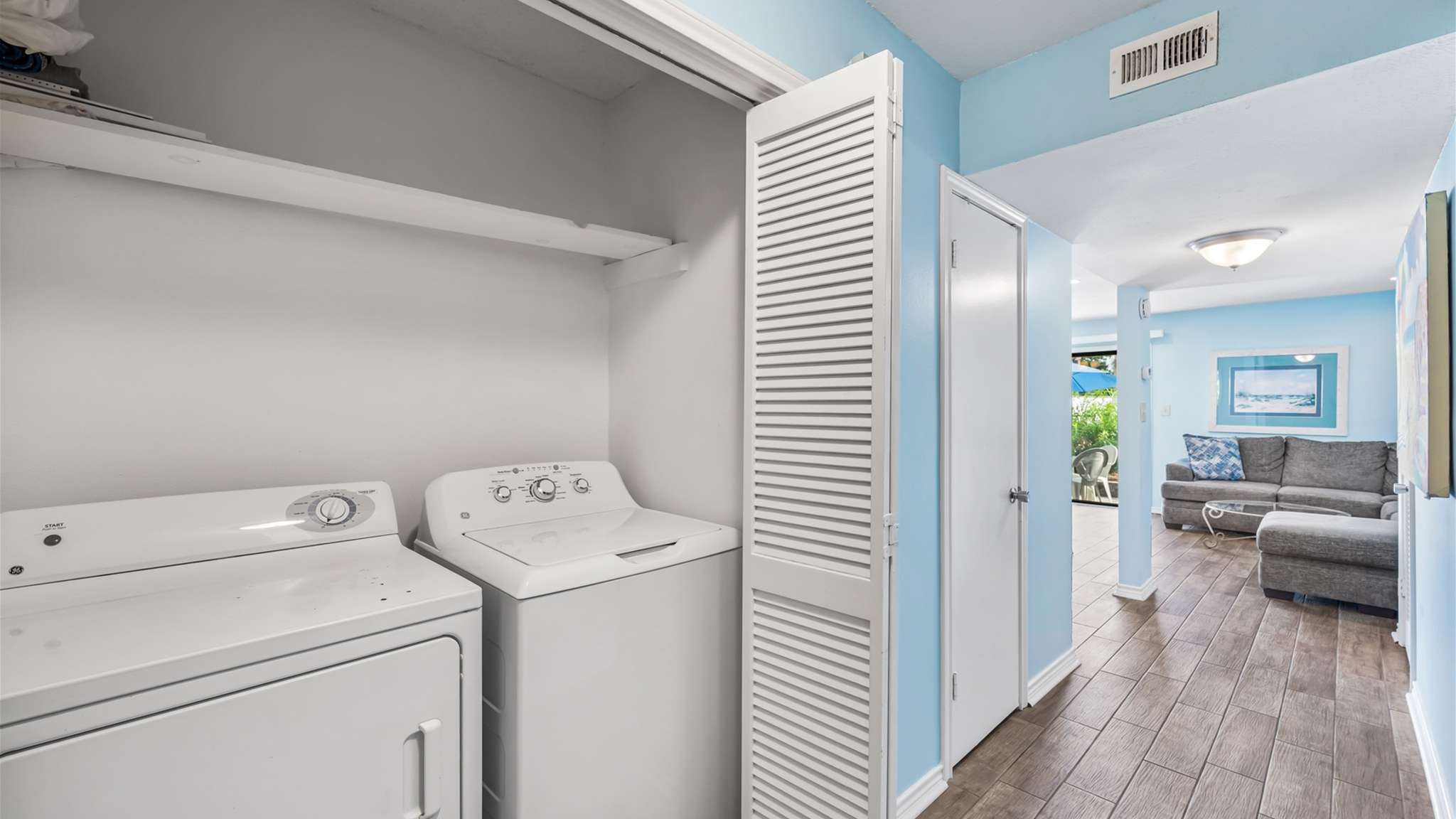 Shore Beats Work | Photo 15