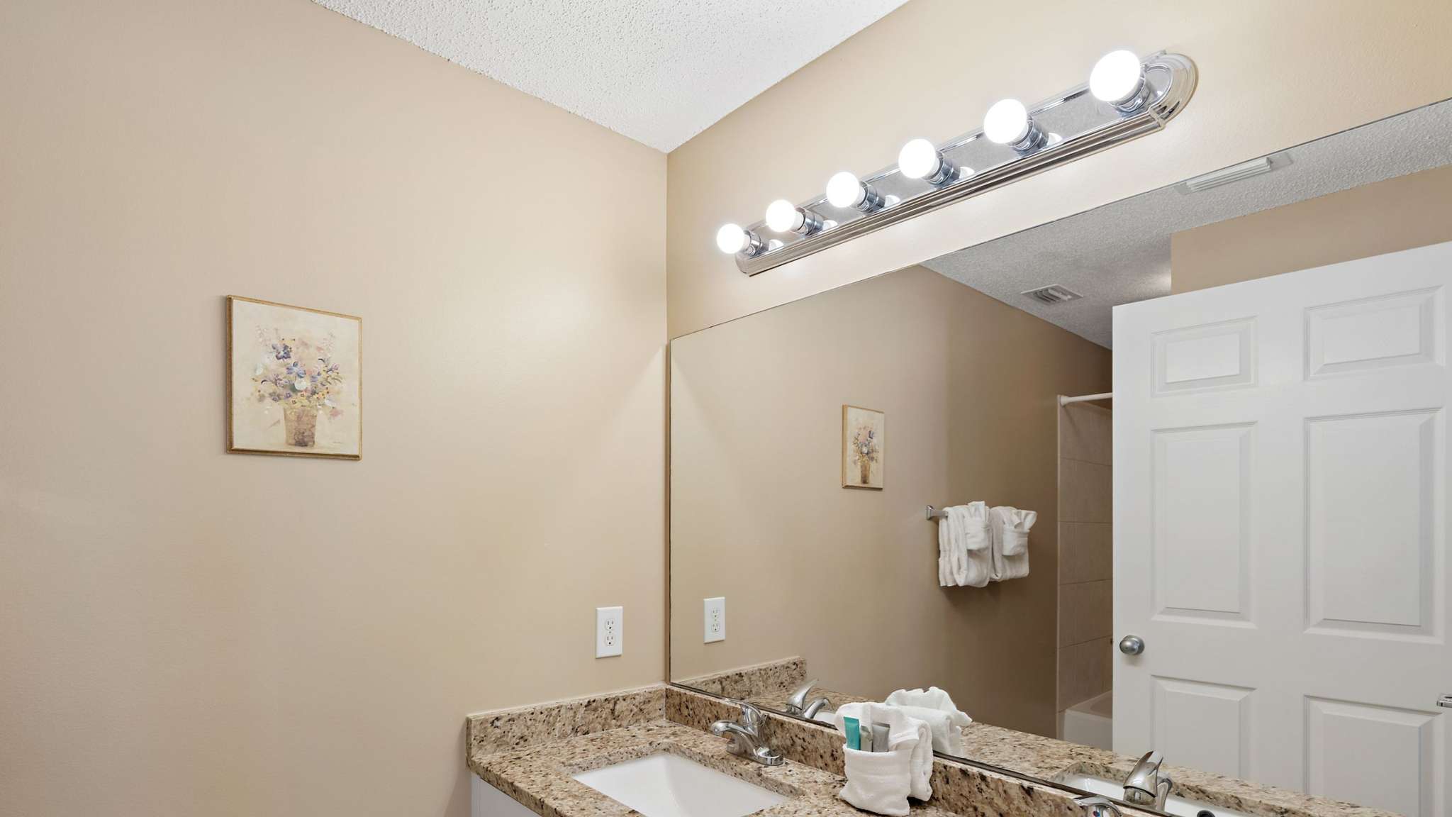 Majestic Sun 903A | Photo 19