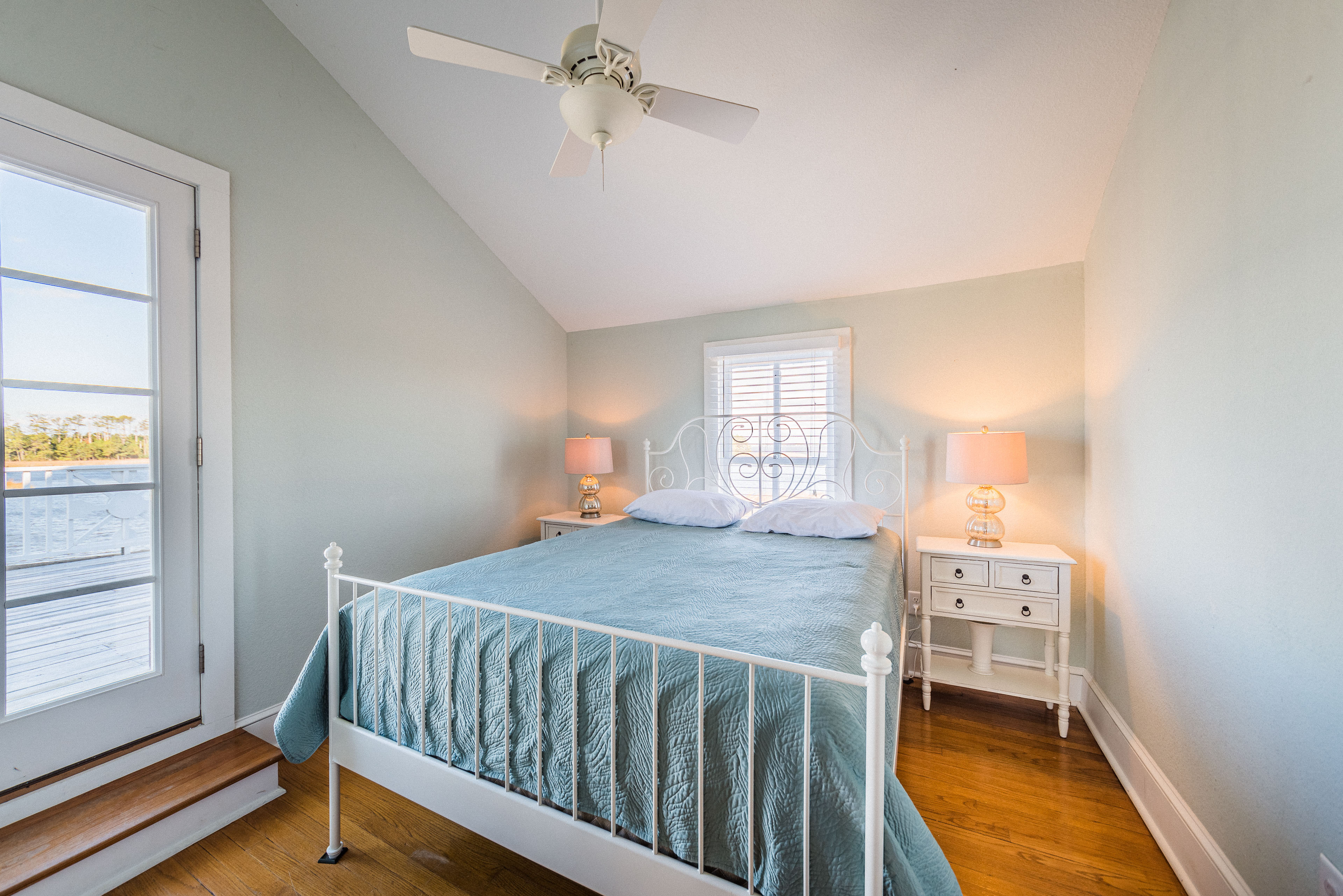 Sawyers Lodge Powells Point Rentals Outer Banks Rentals