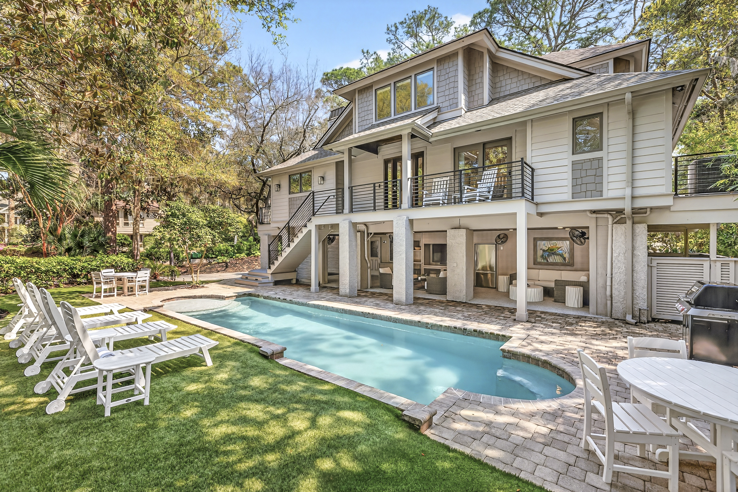 Featured Property 10 Wood Ibis Rd: Sea Pines