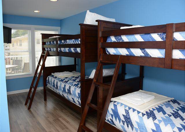Bunk Bedroom Bunk Bedroom